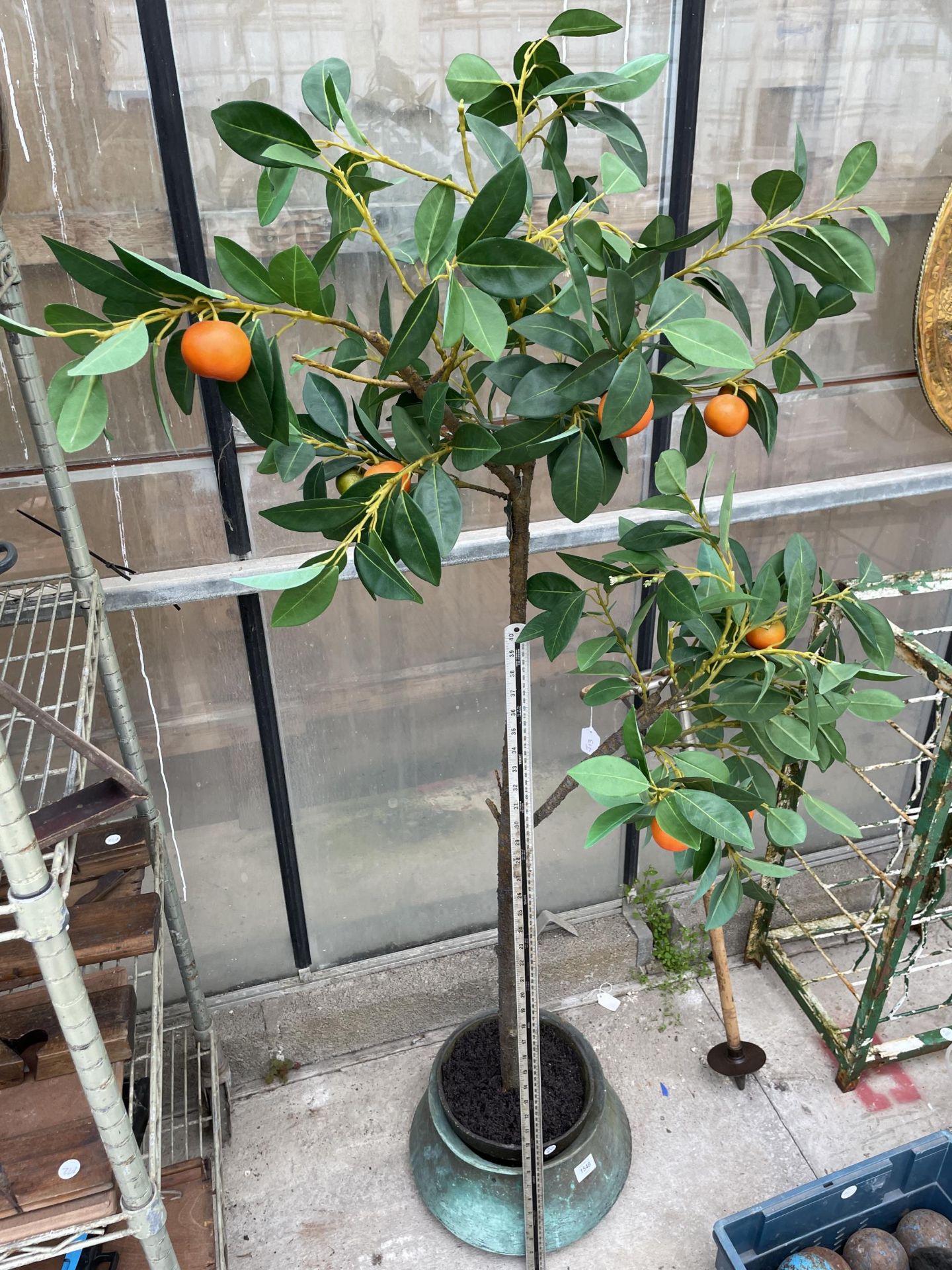 AN ARTIFICIAL ORANGE TREE WITH A DECORATIVE BRASS PLANTER - Image 3 of 4