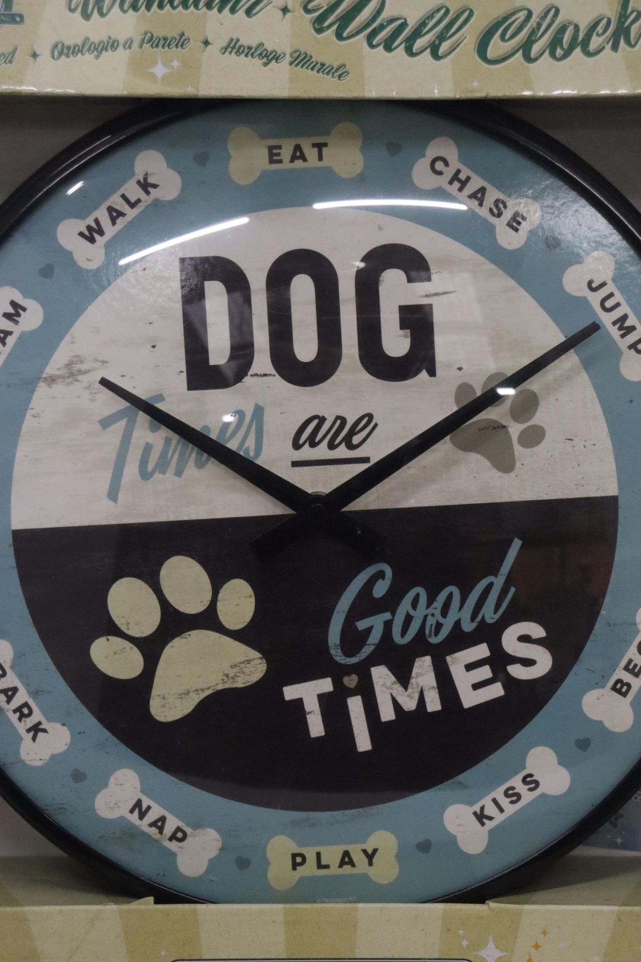 A BOXED DOG TIMES ARE GOOD TIMES WALL CLOCK AS NEW AND BOXED - Image 4 of 4