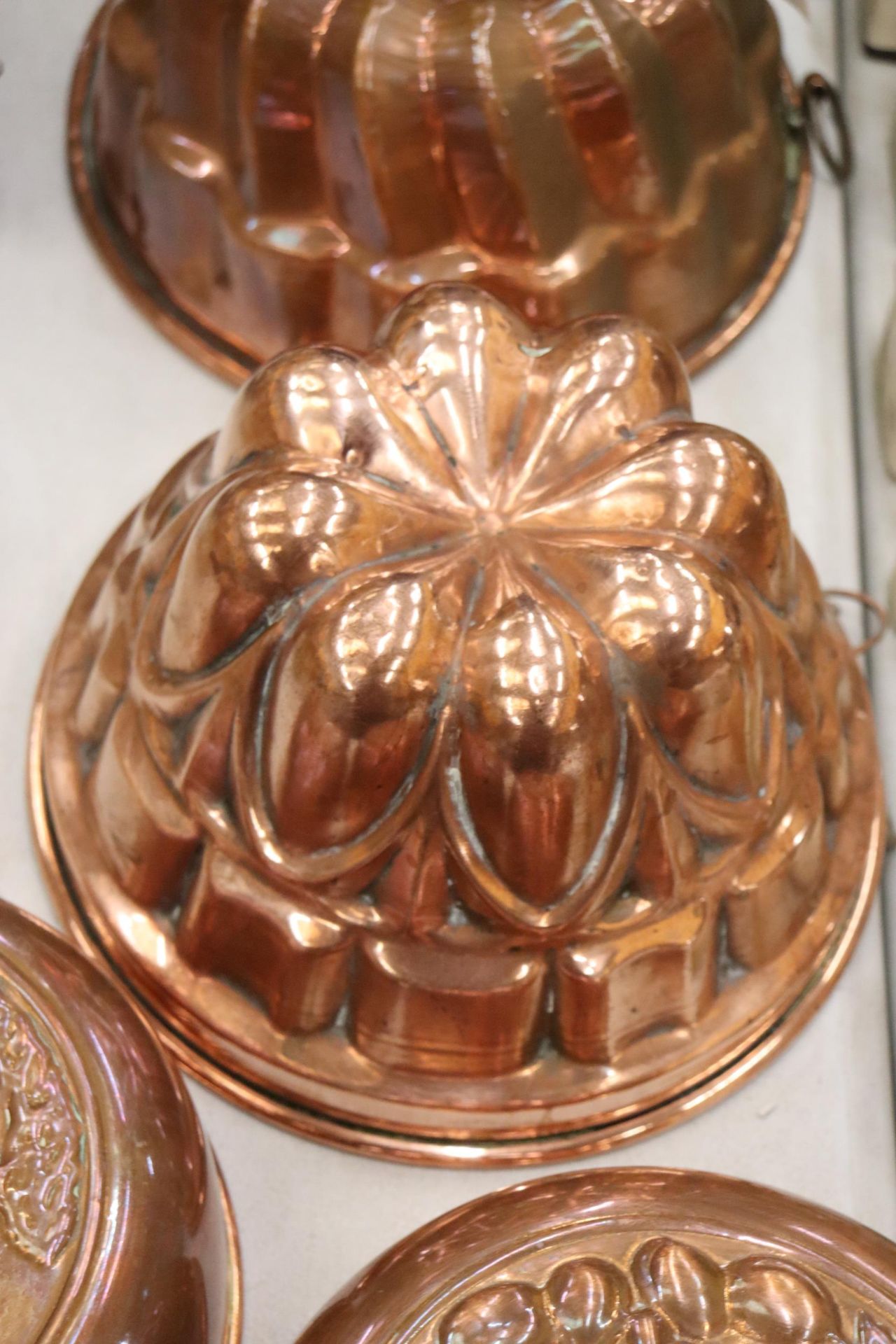 FOUR COPPER JELLY MOULDS - Image 3 of 6