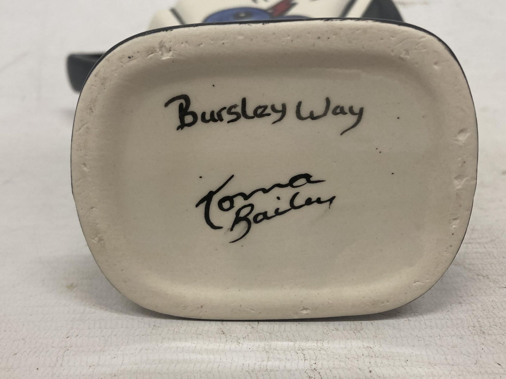 A LORNA BAILEY DECO JUG BURSLEY WAY - Image 4 of 4