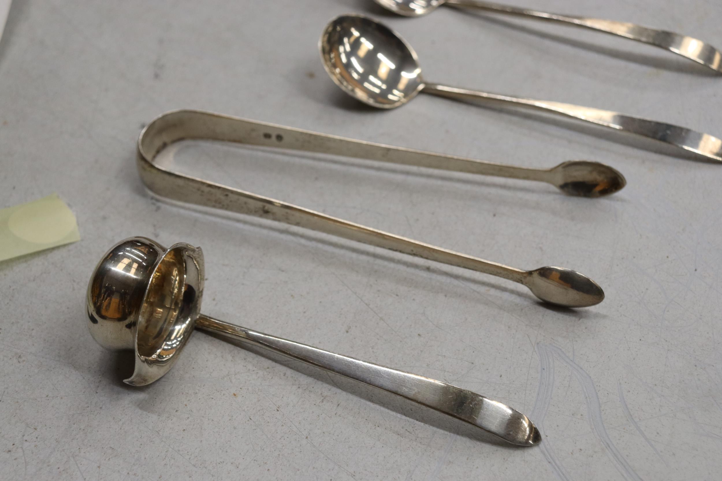 SIX HALLMARKED SILVER ITEMS TO INCLUDE LADELS, NIPS AND SPOONS GROSS WEIGHT 184 GRAMS - Image 7 of 9
