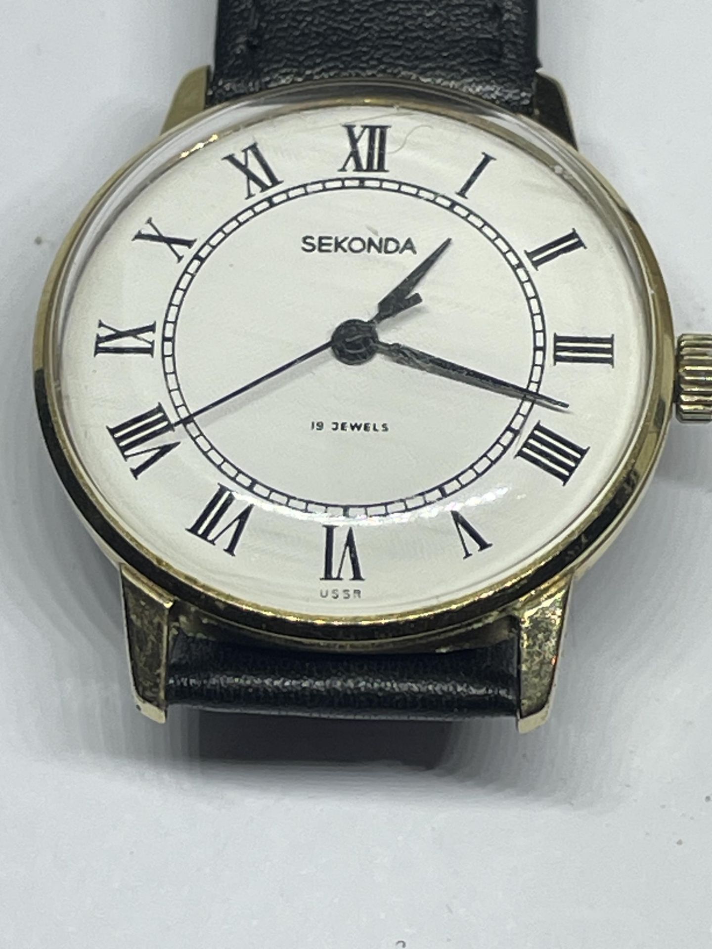 A VINTAGE SEKONDA 1970'S MANUAL WIND WRIST WATCH - Bild 2 aus 3