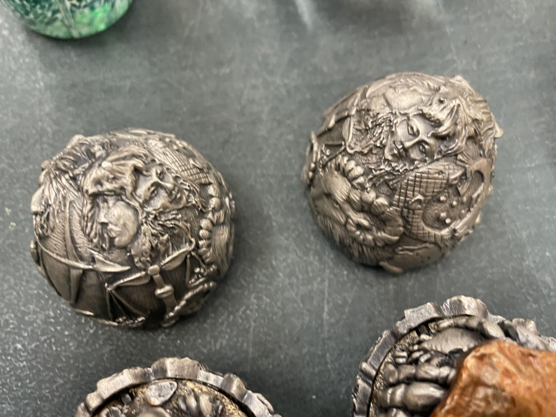 TWO PEWTER TUDOR MINT EGGS WITH ZODIAC SIGNS CANCER AND SCORPIO TO THE INSIDE - Image 4 of 4