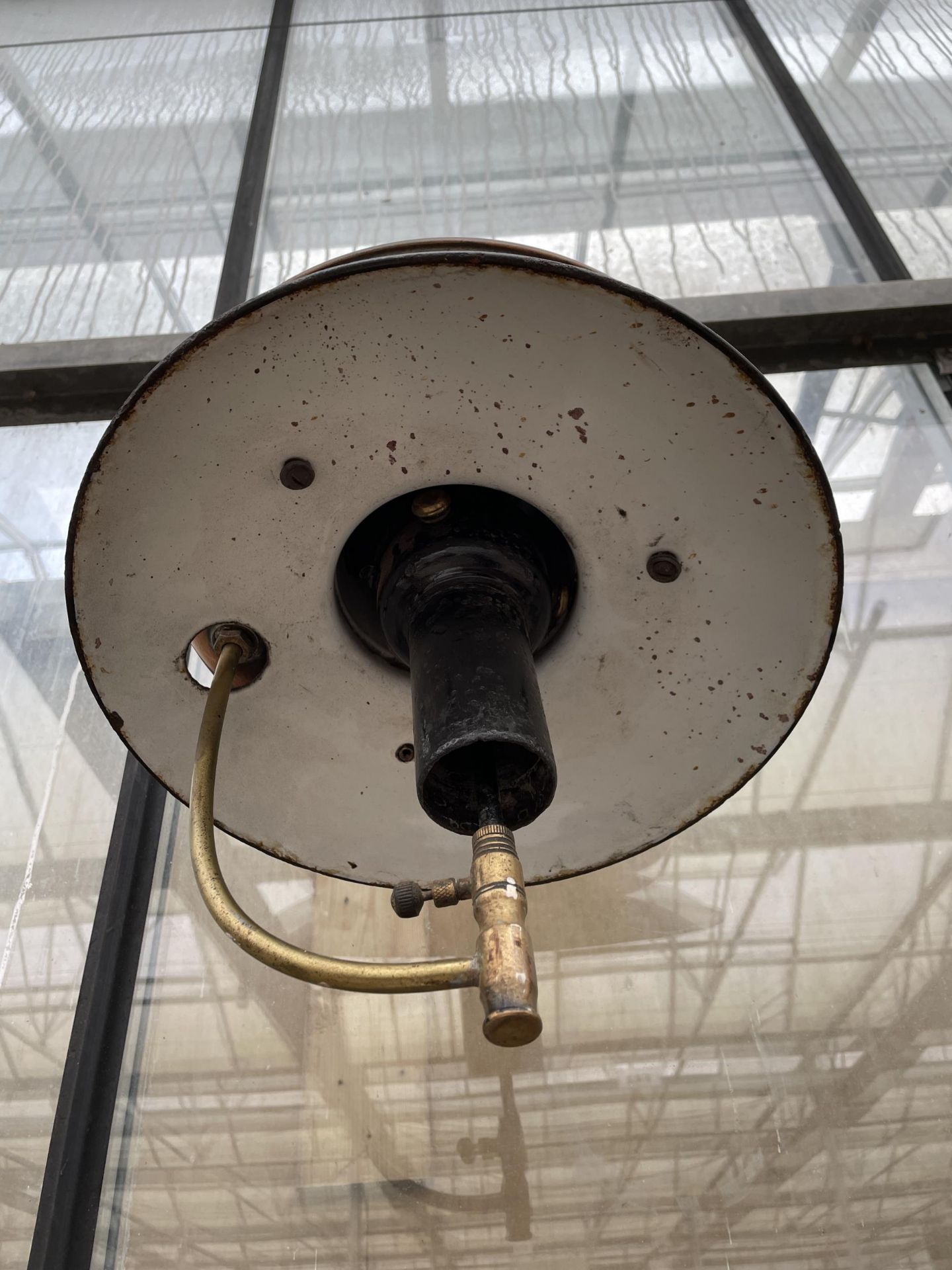 A VINTAGE COPPER AND STEEL HANGING PARAFIN LIGHT - Image 2 of 4