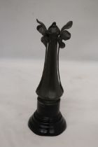 AN IMPERIAL ZINN B & G PEWTER VASE IN AN ART NOUVEAU STYLE