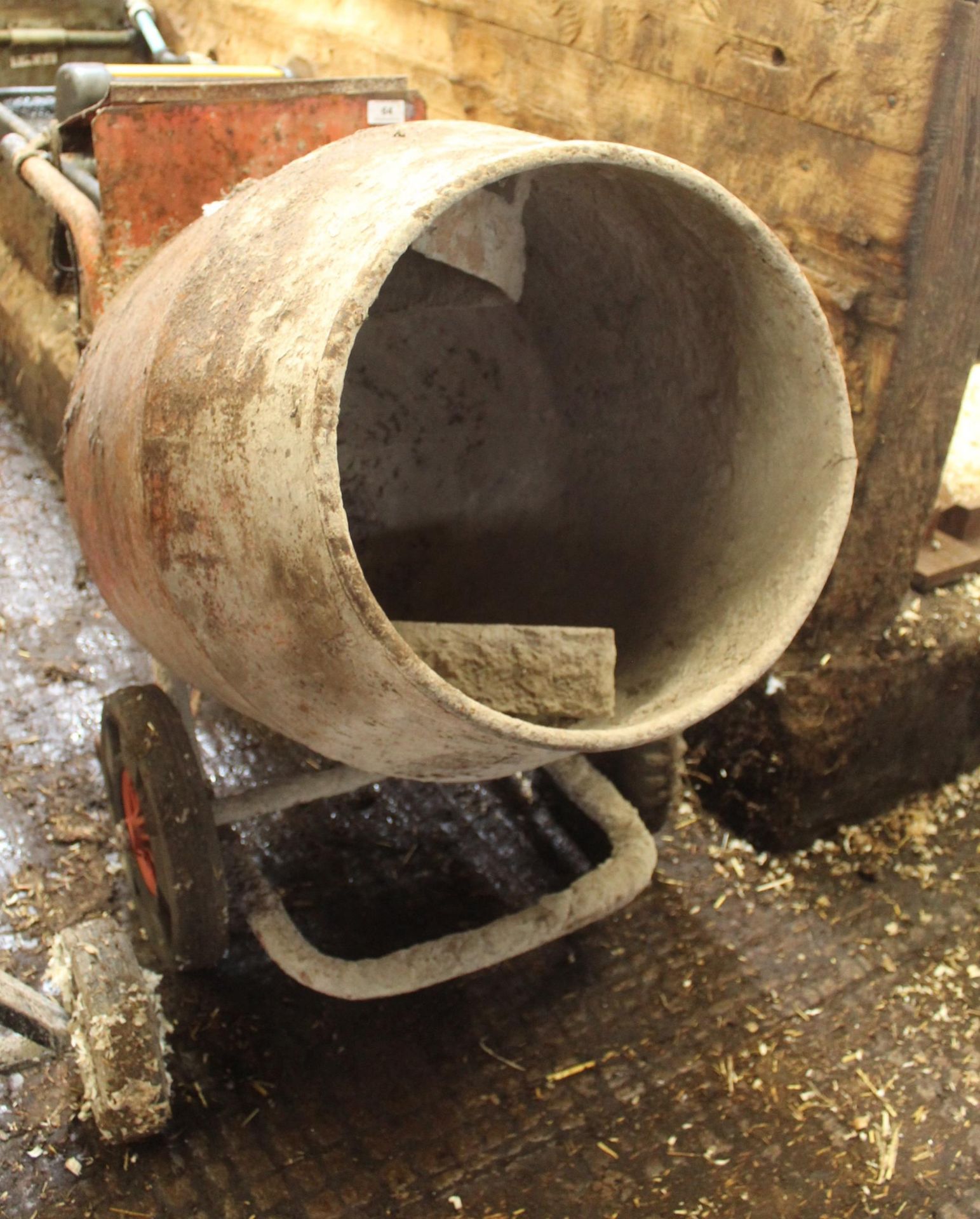 PETROL CEMENT MIXER BELLE WITH B & S PETROL + VAT - Image 3 of 4
