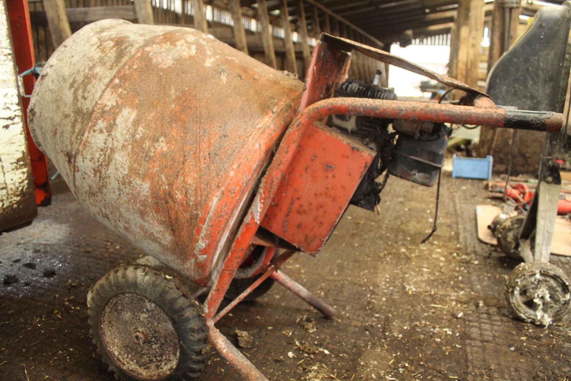 PETROL CEMENT MIXER BELLE WITH B & S PETROL + VAT - Image 2 of 4