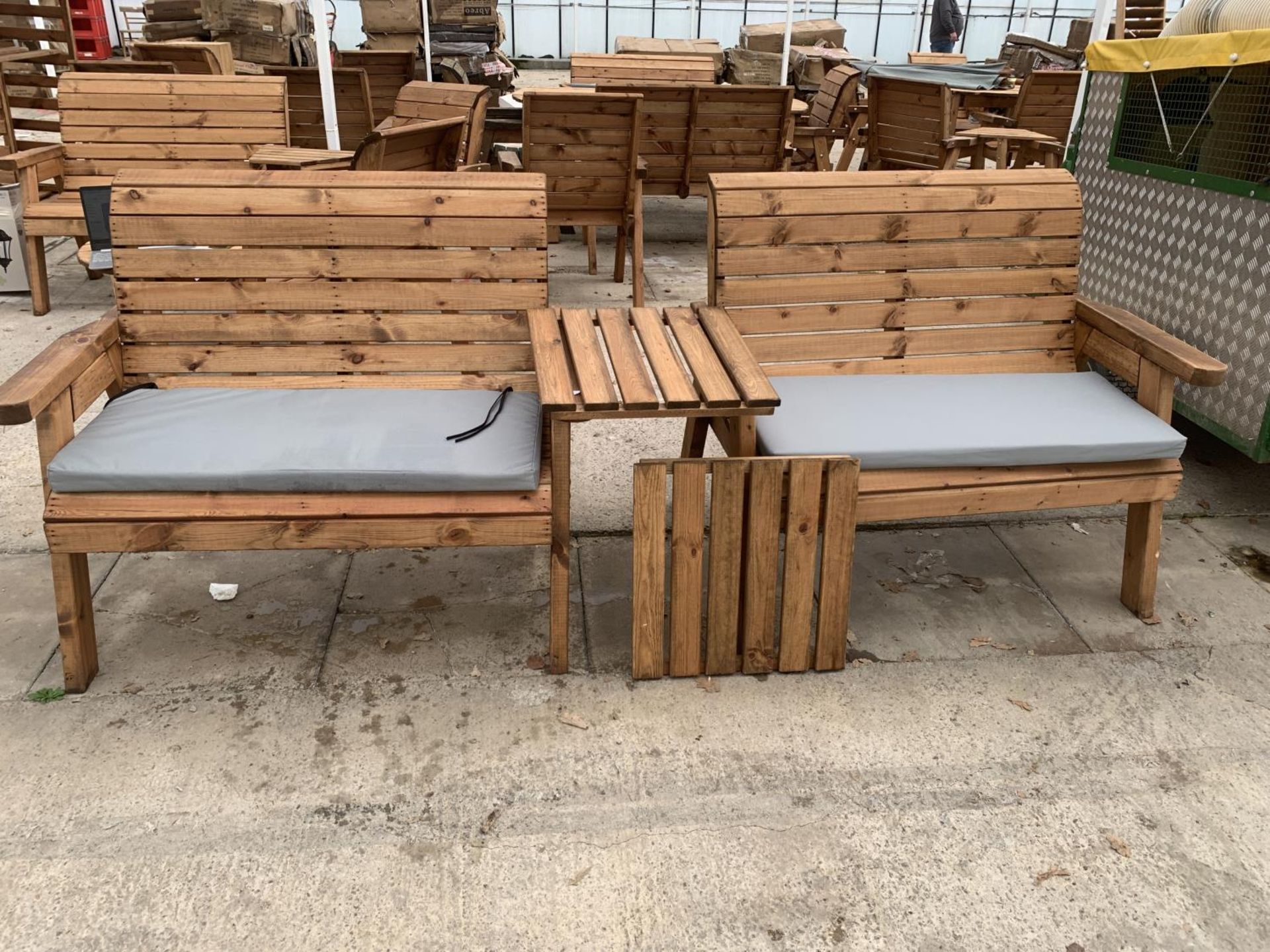 AN AS NEW EX DISPLAY CHARLES TAYLOR GARDEN FURNITURE SET TO INCLUDE A TWO SEATER BENCH, SINGLE