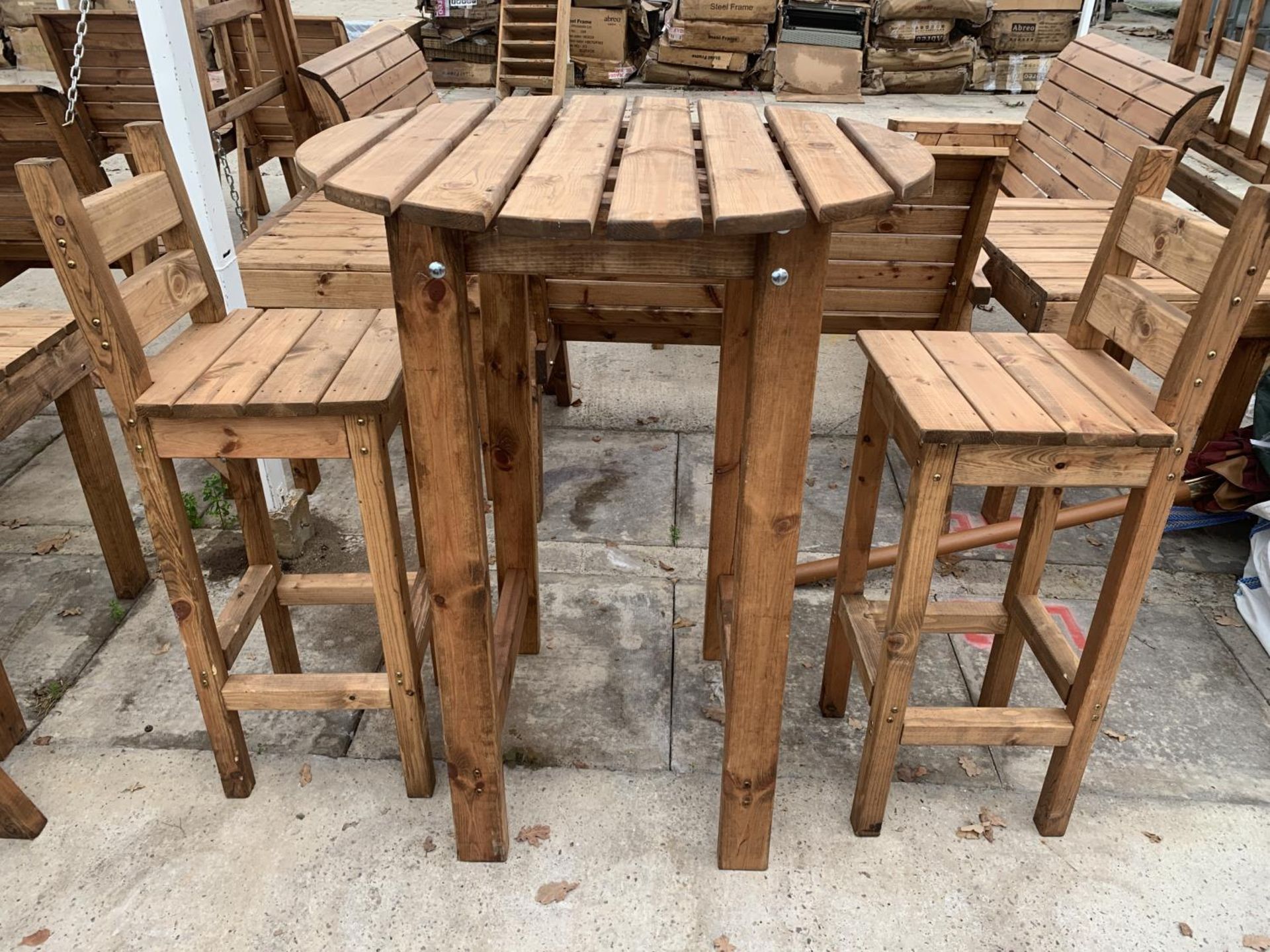 AN AS NEW EX DISPLAY CHARLES TAYLOR GARDEN FURNITURE BAR TABLE WITH TWO HIGH CHAIRS + VAT