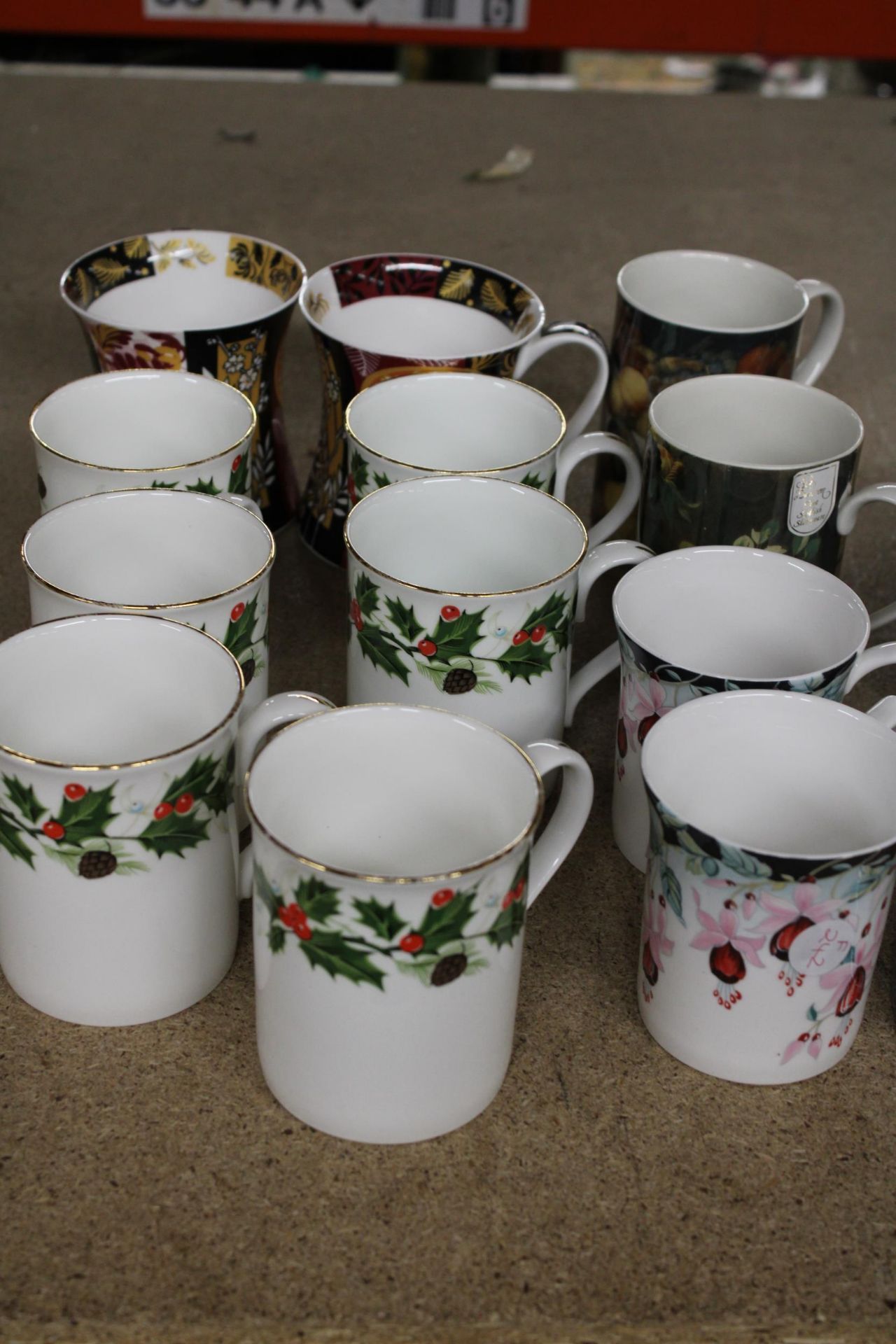 A QUANTITY OF AS NEW, CHINA MUGS TO INCLUDE ROYAL GRAFTON, DUNOON AND HUDSON MIDDLETON - 12 IN TOTAL - Image 2 of 6