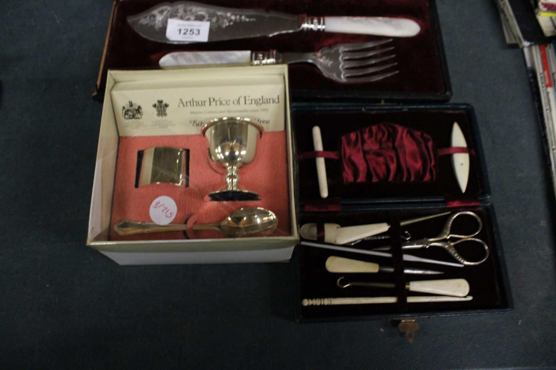 TWO BOXED SERVING SETS AND A BOXED ARTHUR PRICE CHILDREN'S SET - Image 2 of 4