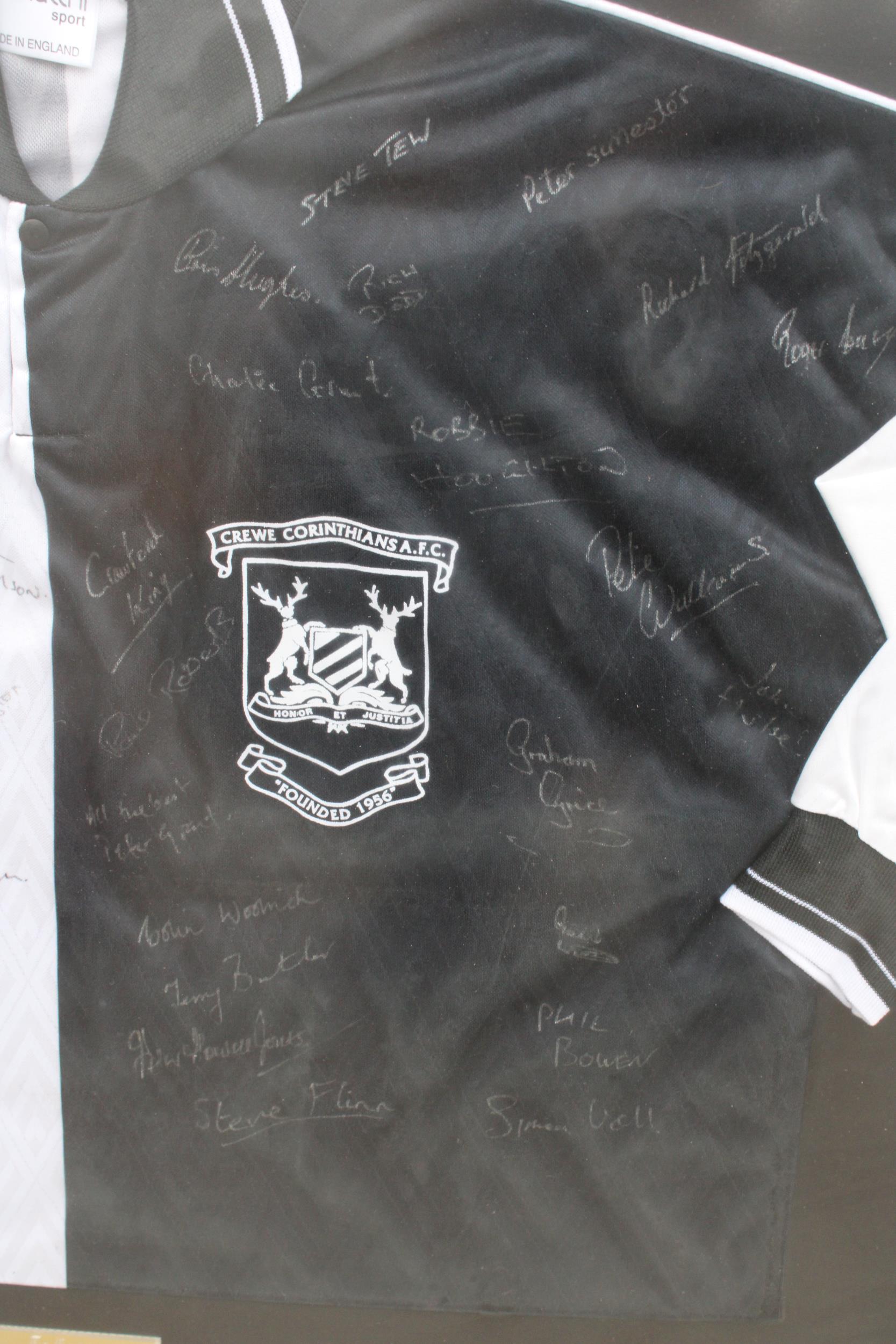 A FRAMED CREWE CORINTHIANS SHIRT WITH SIGNATURES - Image 4 of 5