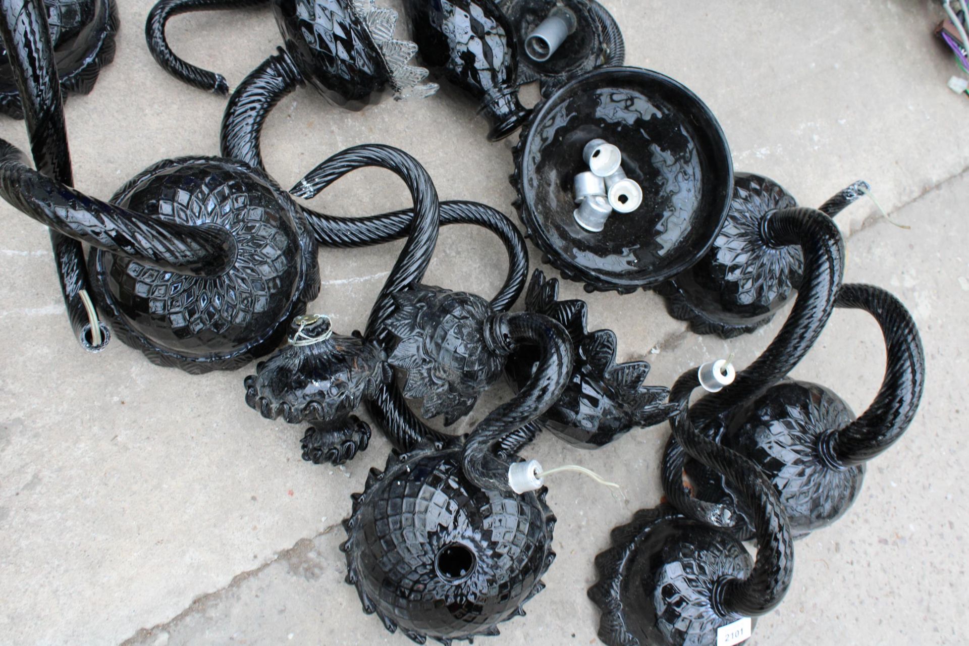 AN ASSORTMENT OF RETRO BLACK MURANO GLASS LIGHT FITTINGS - Image 3 of 3