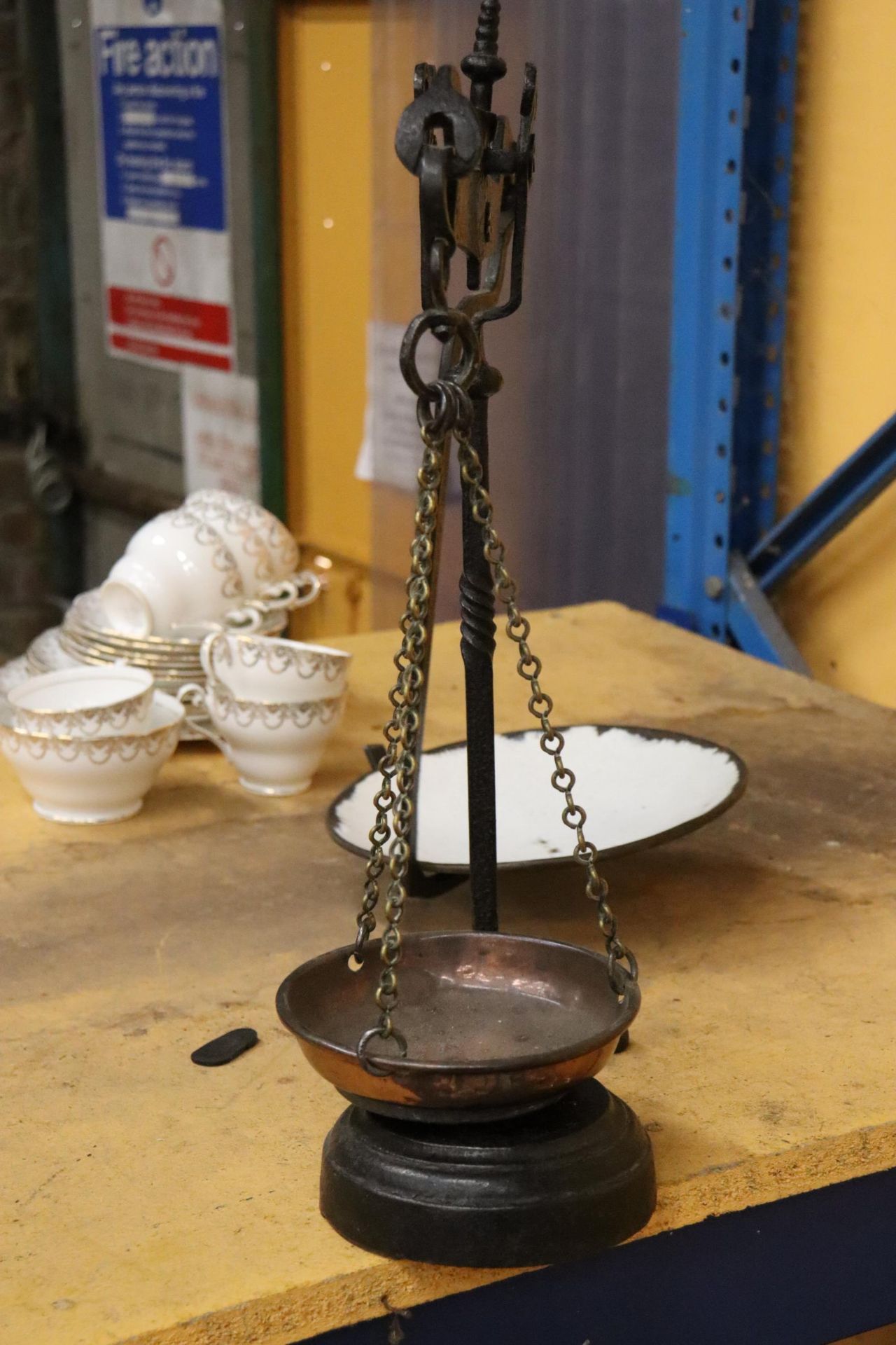 A VINTAGE SET OF CAST AND BRASS BALANCE SCALES - Image 4 of 6