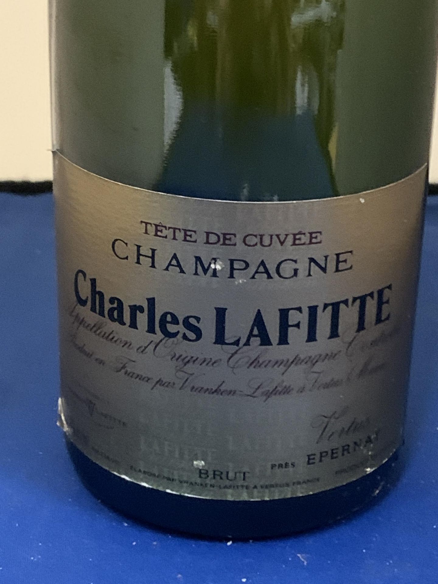 A BOTTLE OF CHARLES LAFITTE TETE DE CUVEE CHAMPAGNE - Bild 2 aus 4
