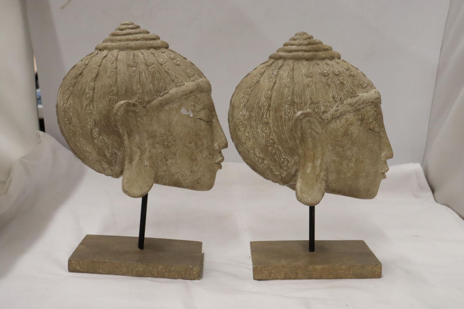TWO BUDDAH HEADS ON STANDS, HEIGHT 27CM - Image 3 of 7