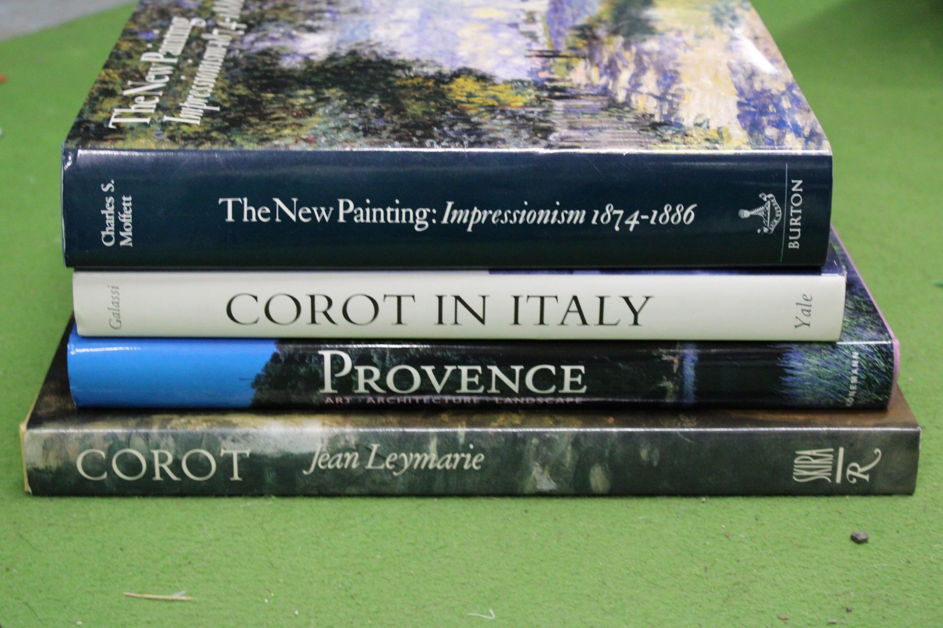 FOUR ART THEMED HARDBACK BOOKS TO INCLUDE IMPRESSIONISM 1874-1866, COROT IN ITALY, PROVENCE, ART, - Bild 3 aus 5