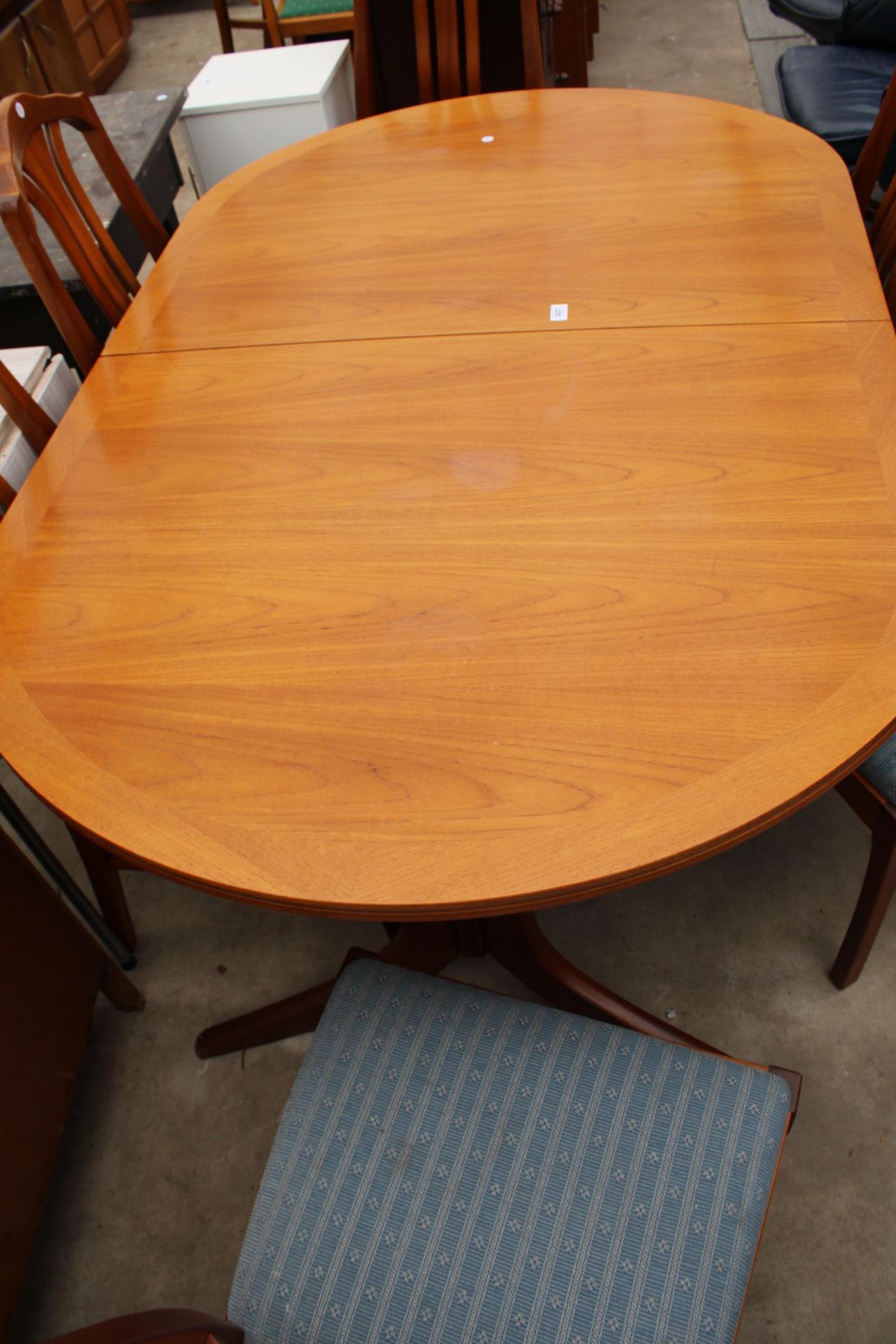 A NATHAN RETRO TEAK EXTENDING DINING TABLE 64" X 41" (LEAF 18") ON WHALE FIN LEGS AND SIX DINING - Image 3 of 5