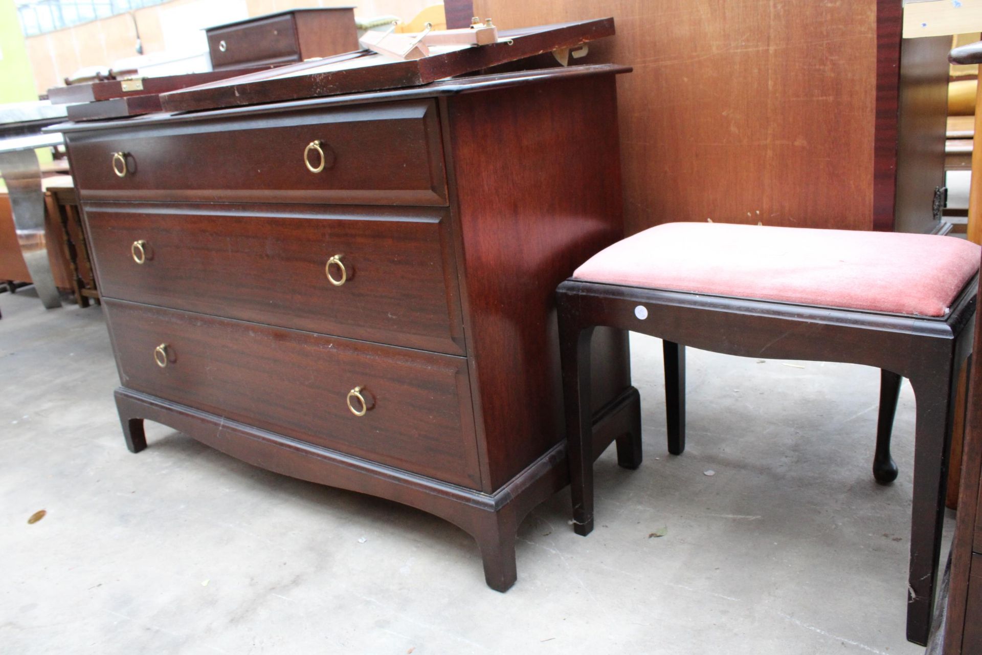 A STAG MINSTREL DRESSING TABLE AND STOOL 42" WIDE - Image 2 of 3