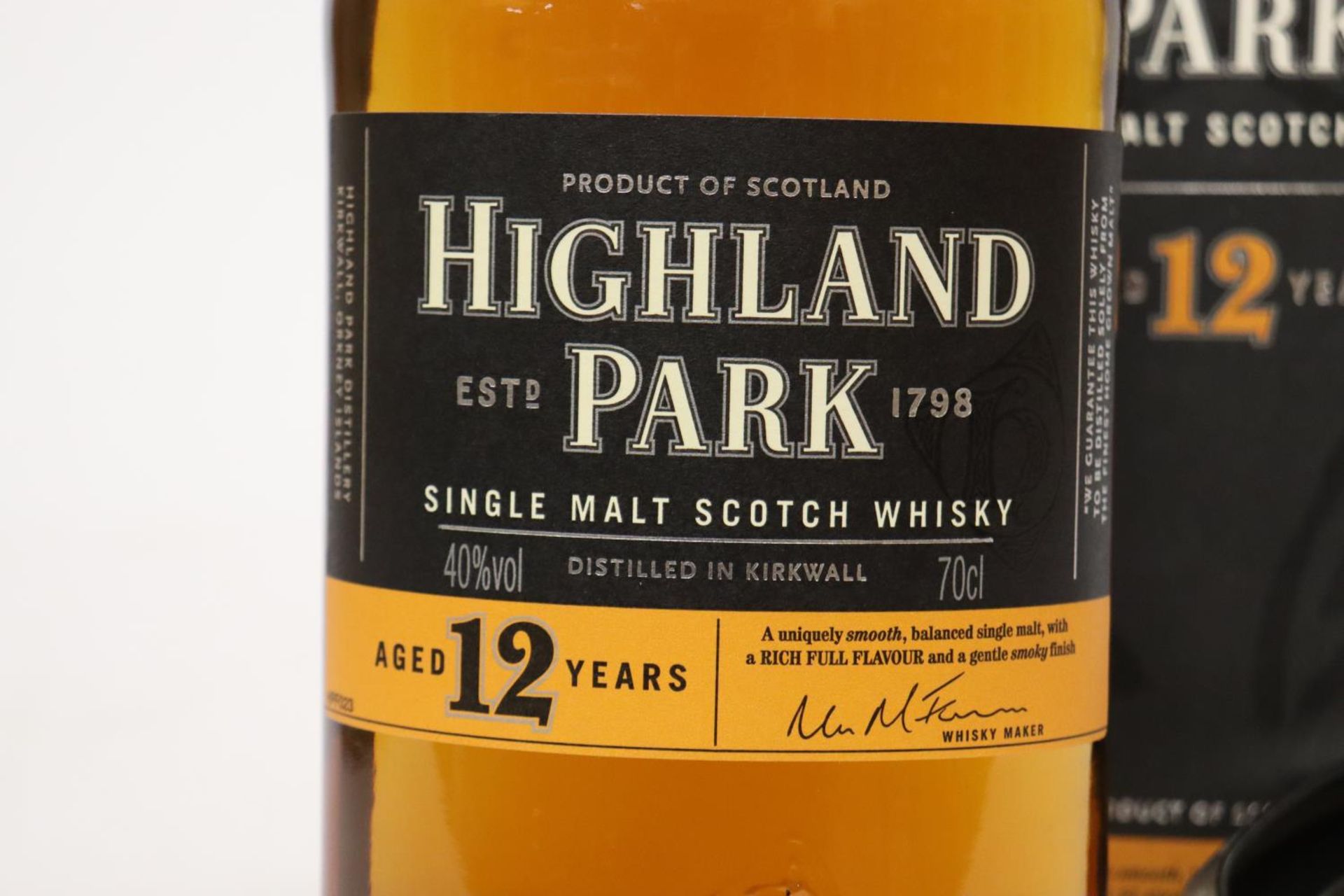 A BOTTLE OF HIGHLAND PARK 12 YEAR OLD WHISKY, BOXED - Image 4 of 5