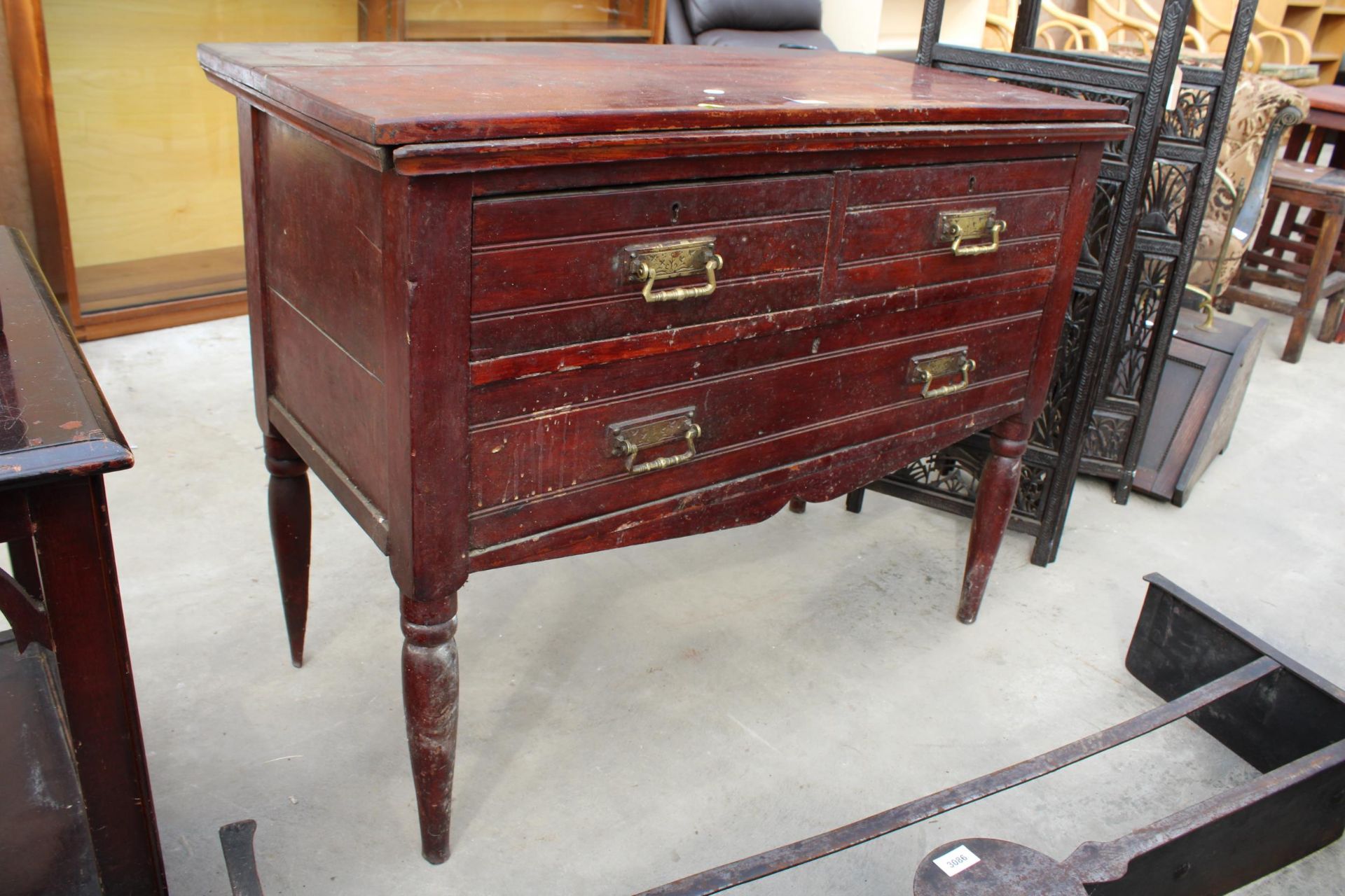 A LATE VICTORIAN CHEST OF TWO SHORT AND ONE LONG DRAWER BEARING MEYNELL (NORTHAMPTON) CABINET MAKERS - Image 2 of 3