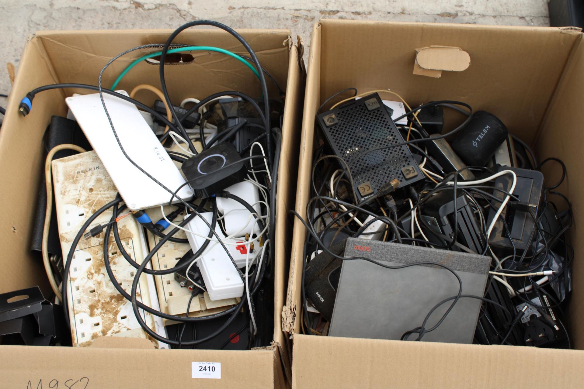 FOUR BOXES OF ELECTRICAL ITEMS TO INCLUDE EXTENSION LEADS, SOCKETS, ETC - Image 3 of 3