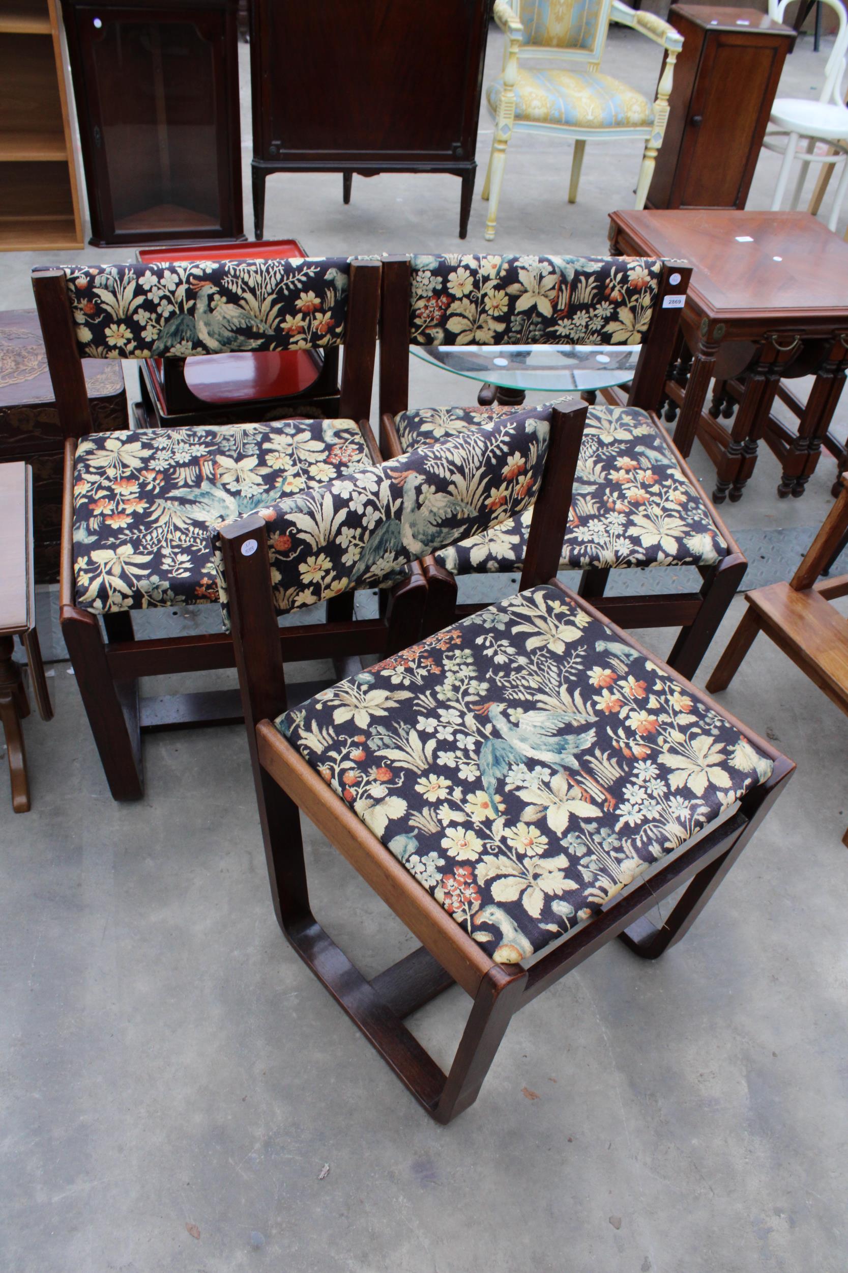 THREE RETRO TEAK AND BENTWOOD DINING CHAIRS WITH UPHOLSTERED SEATS AND BACKS