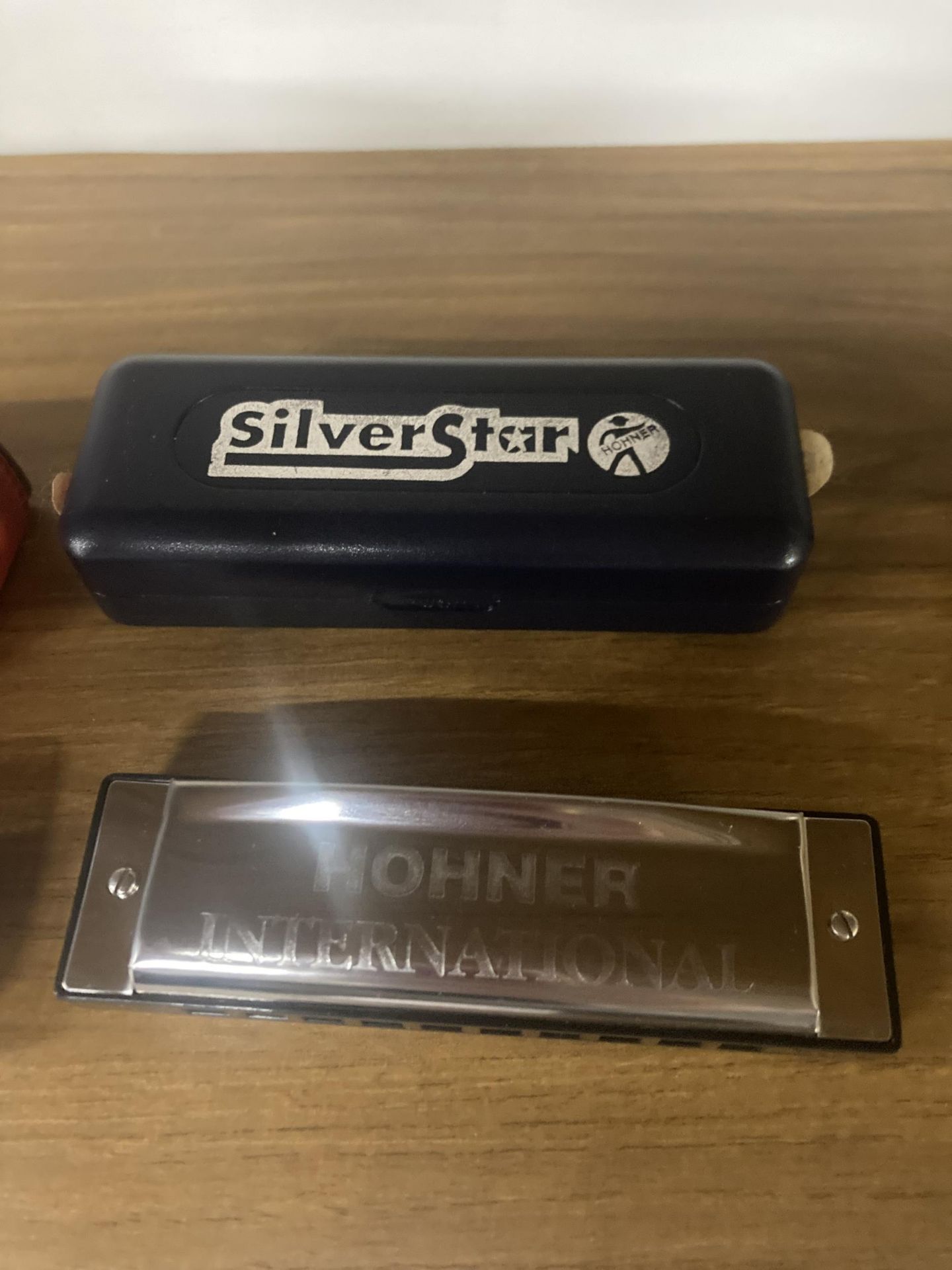 TWO HARMONICAS TO INCLUDE A HOHNER SILVER STAR IN KEY D PLUS A HOHNER STUDENT HARMONICA - Bild 3 aus 3