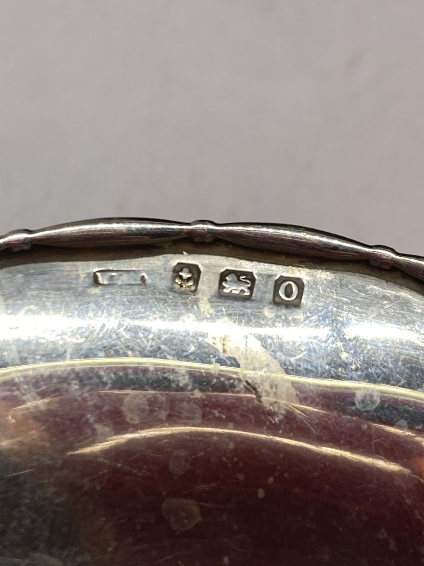 A HALLMARKED BIRMINGHAM SILVER FOOTED DISH GROSS WEIGHT 39.8 GRAMS - Image 3 of 3