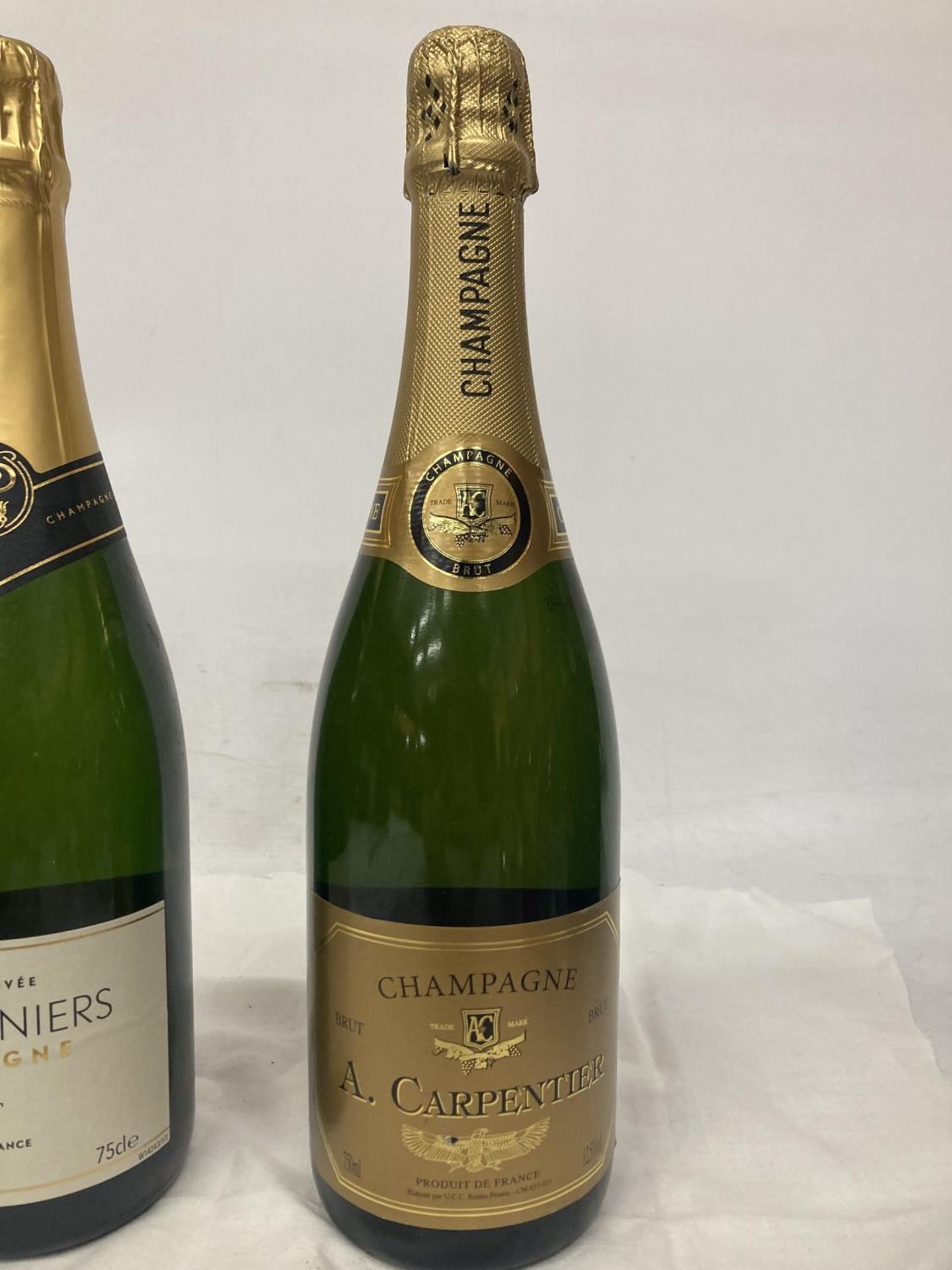 TWO 75CL BOTTLES OF CHAMPAGNE TO INCLUDE A. CARPENTIER AND LES PIONNIERS - Image 3 of 5