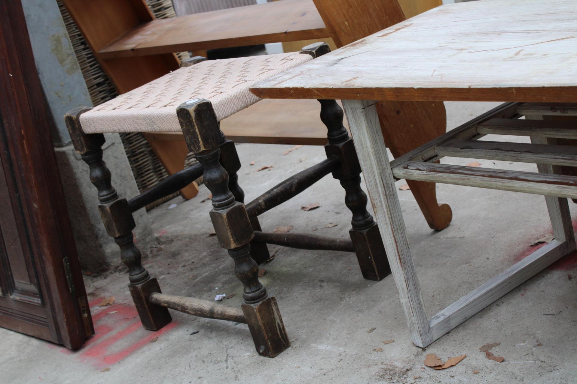 A HARDWOOD LAMP TABLE, RETRO TEAK COFFEE TABLE BY PLEASING FURNITURE (PYE FRANKLIN) AND A SMALL - Image 4 of 4