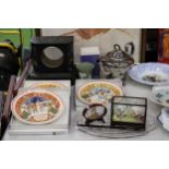 A MIXED LOT TO INCLUDE A PAGE TURNER WITH HALLMARKED SILVER TOP, WEDGWOOD CHRISTMAS PLATES, A