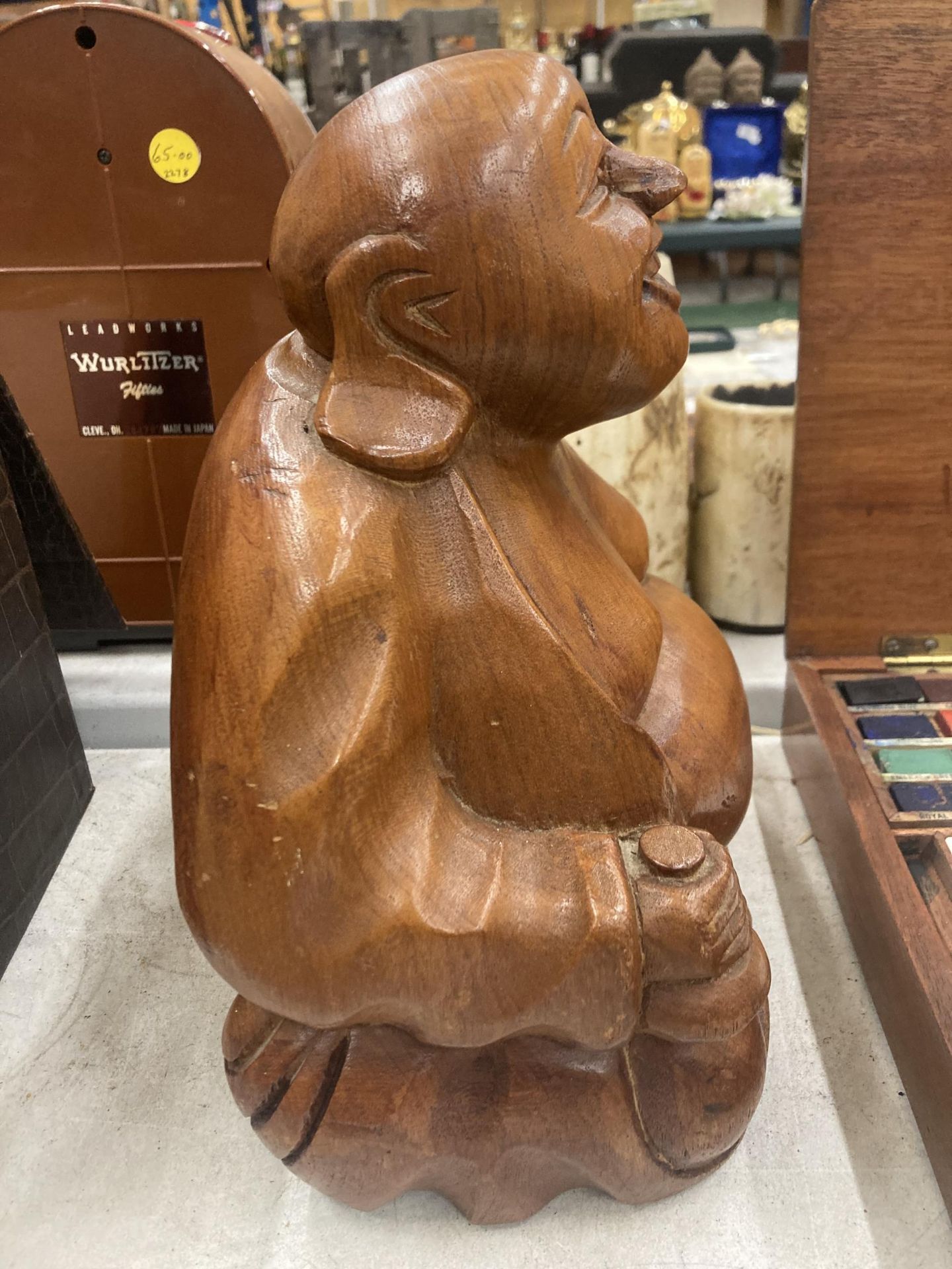 A LARGE WOODEN HAND CARVED BUDDHA - Image 2 of 3