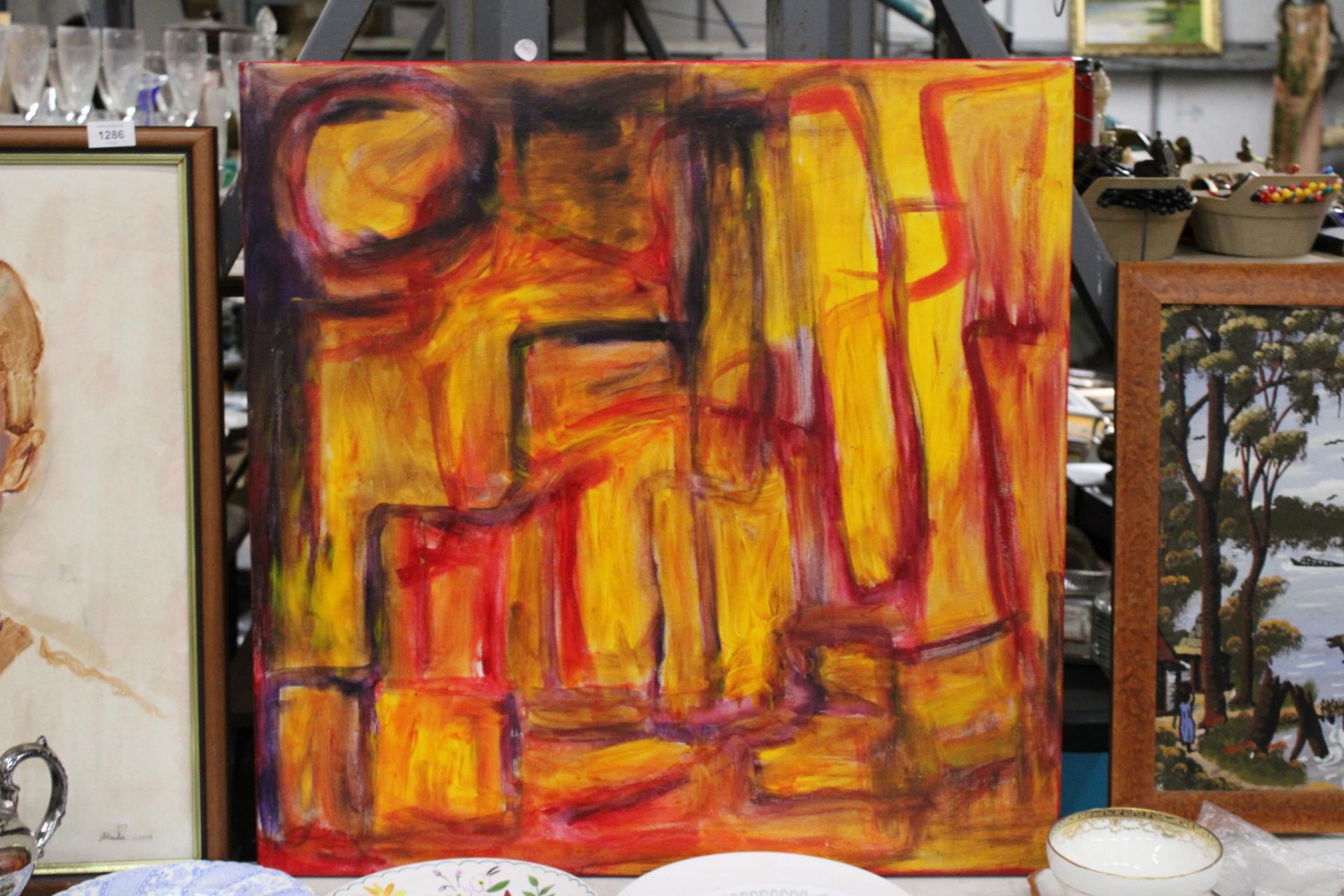 AN OIL ON CANVAS ABSTRACT PAINTING, 71CM X 71CM