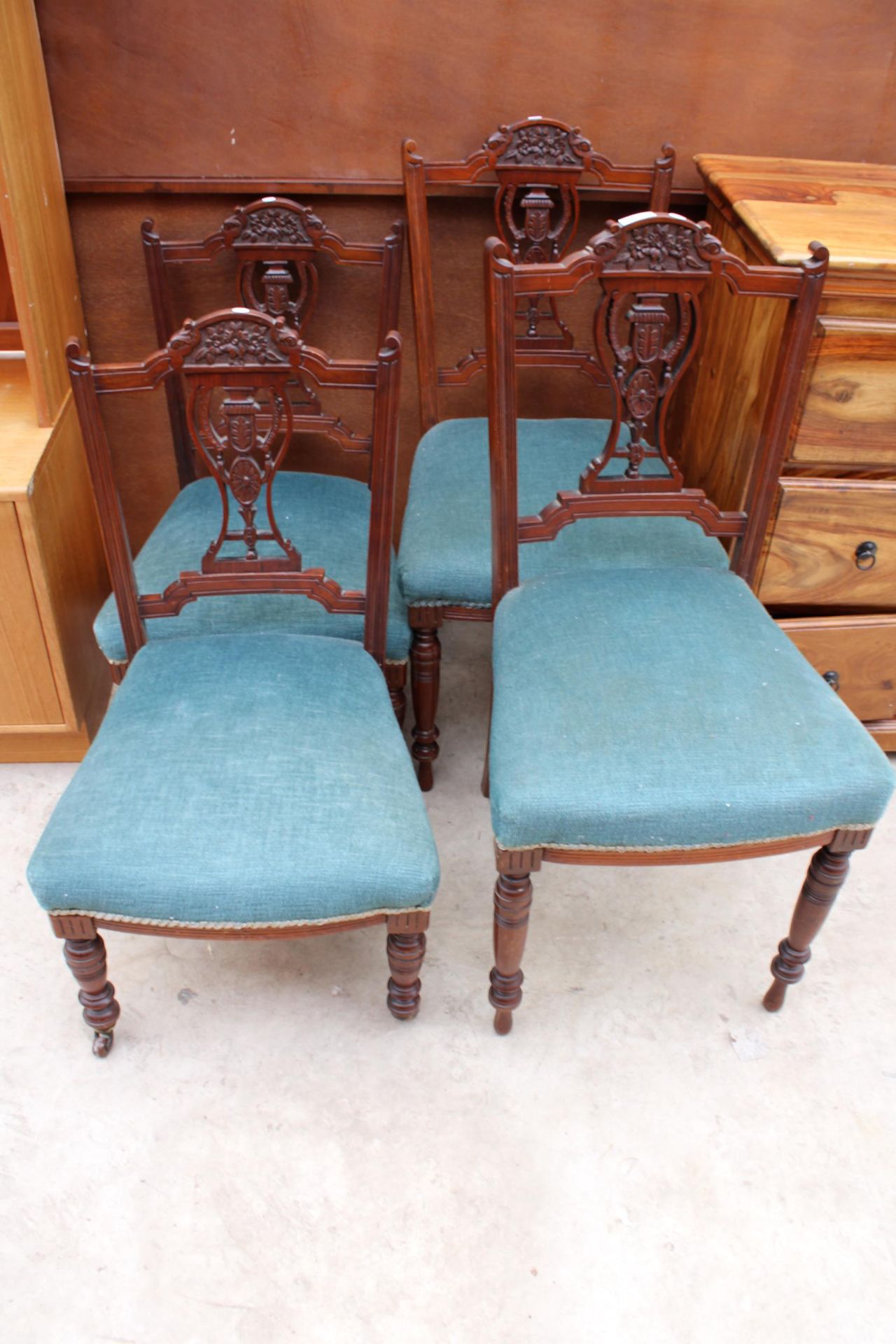 TWO PAIRS OF MATCHING EDAWRDIAN MAHOGANY PARLOUR CHAIRS