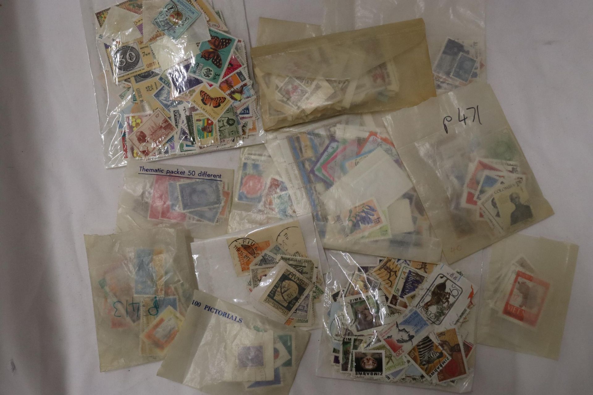 A COLLECTION OF STAMPS IN PACKETS - Image 2 of 7
