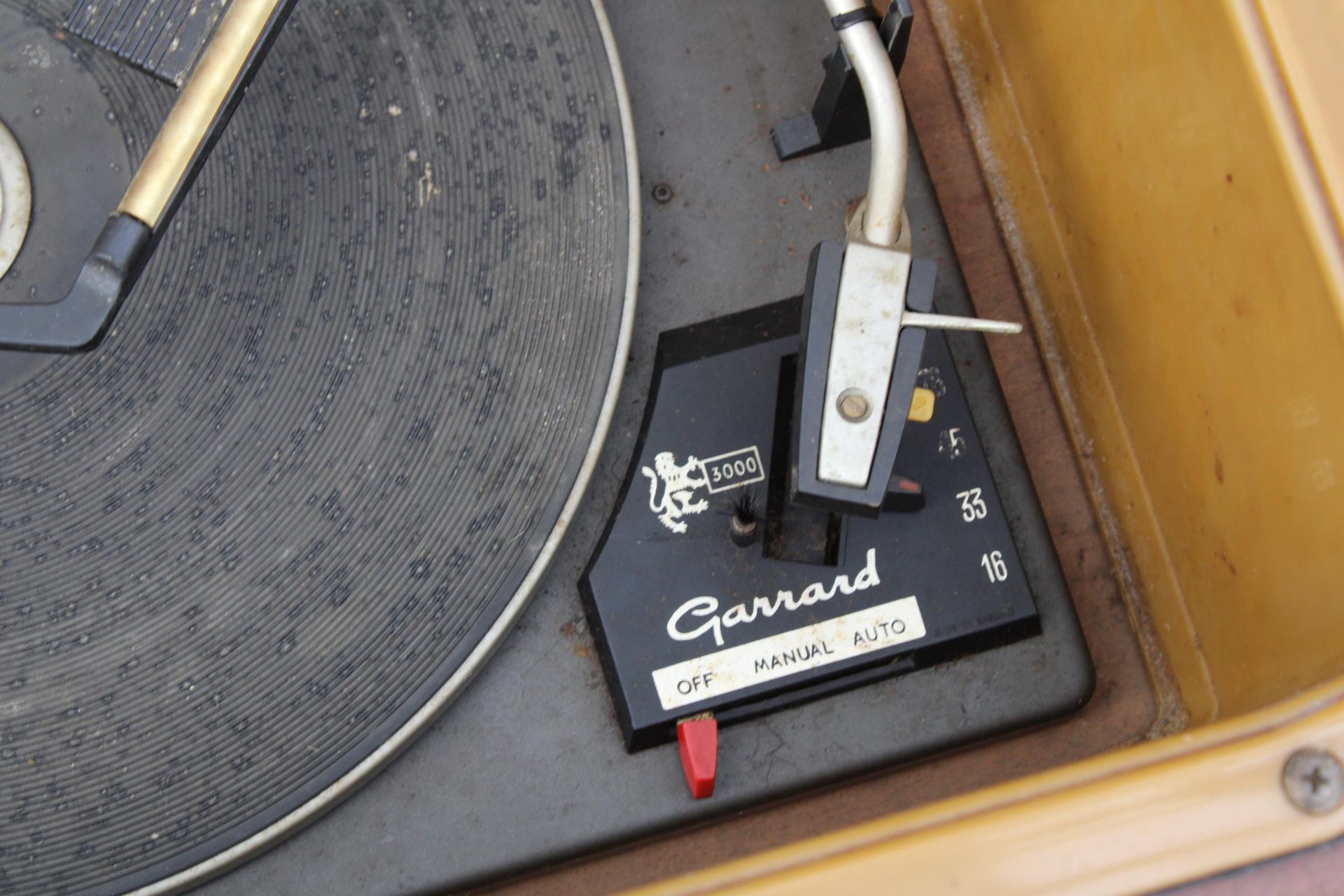 A VINTAGE MID CENTURY REGENTONE RADIOGRAM WITH A GARRARD DECK - Image 3 of 6