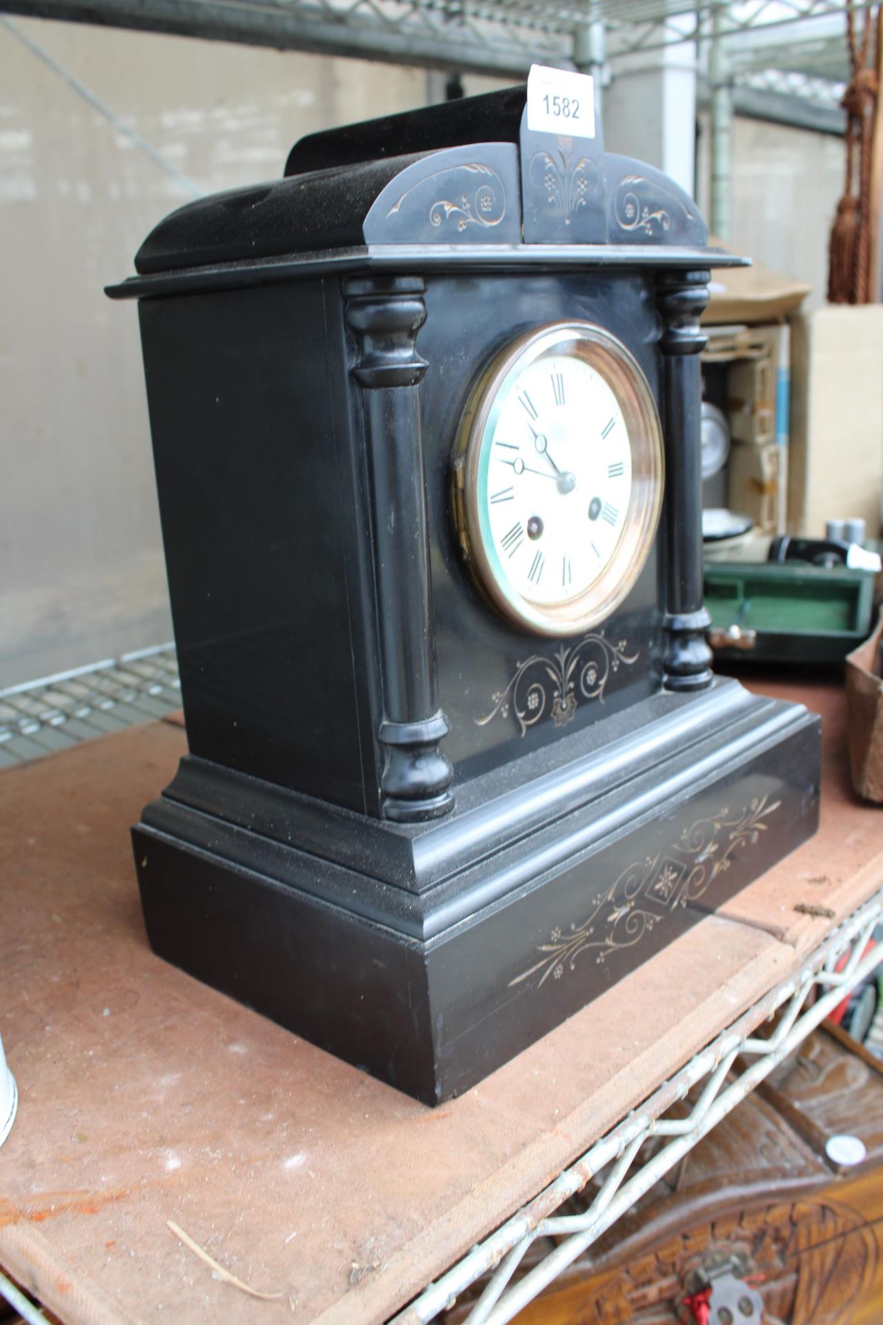 A VINTAGE HEAVY SLATE CHIMING MANTLE CLOCK - Image 2 of 2