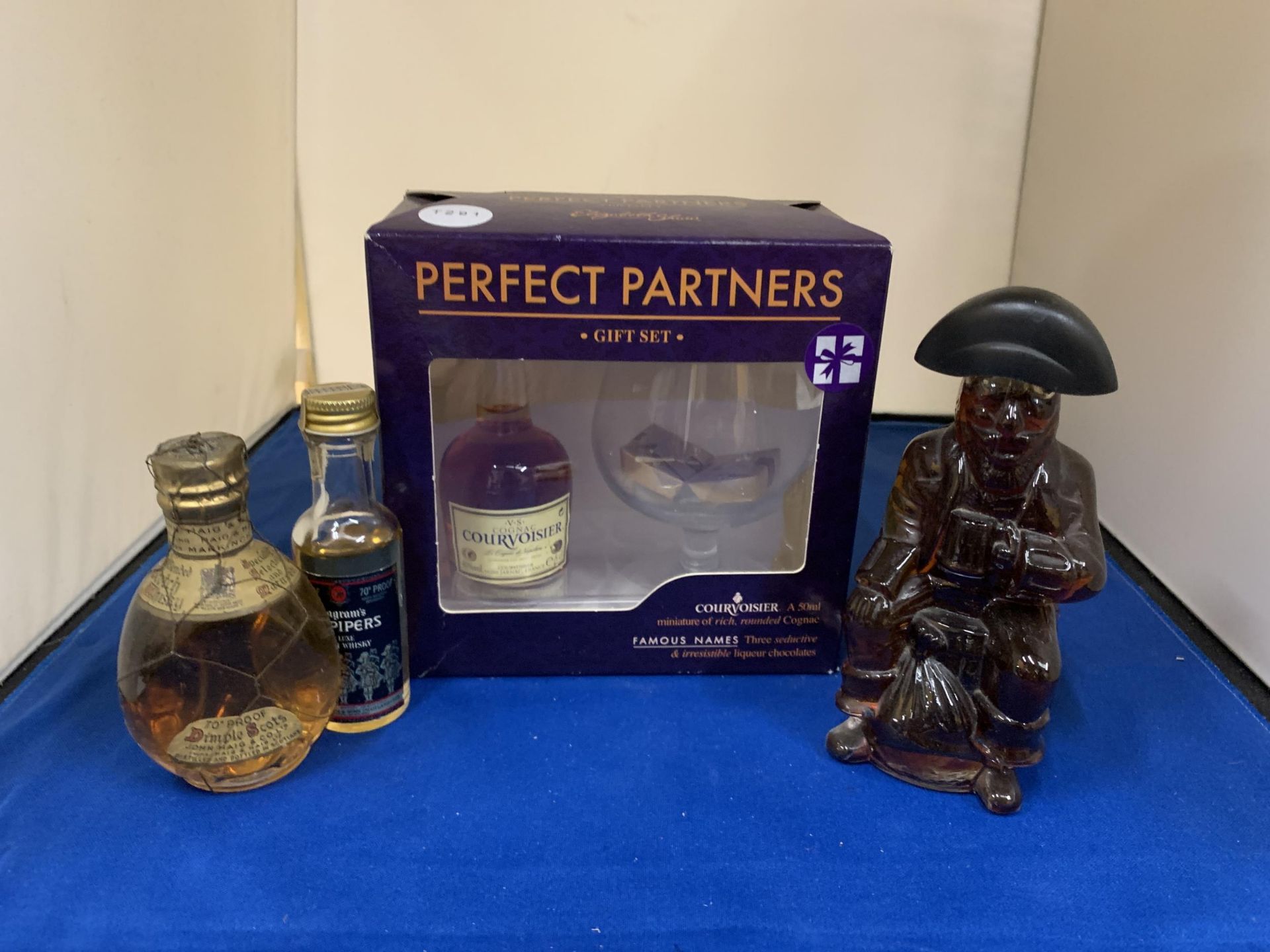 VARIOUS MINATURES TO INCLUDE A BOXED BRANDY