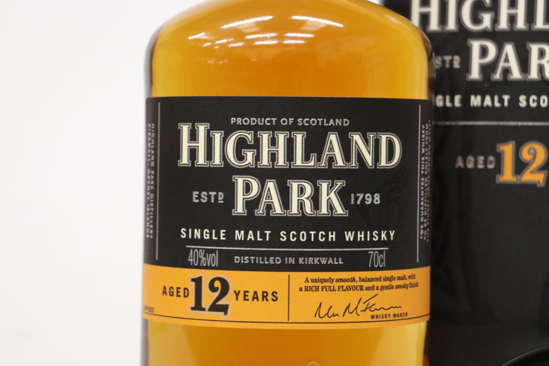 A BOTTLE OF HIGHLAND PARK 12 YEAR OLD WHISKY, BOXED - Image 2 of 5