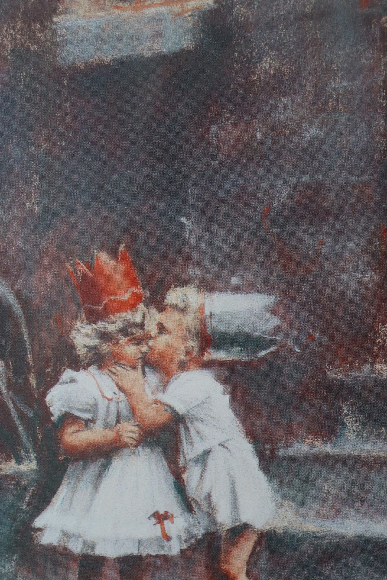A SIGNED MARC GRIMSHAW PRINT OF A LITTLE GIRL AND BOY KISSING - Image 3 of 6