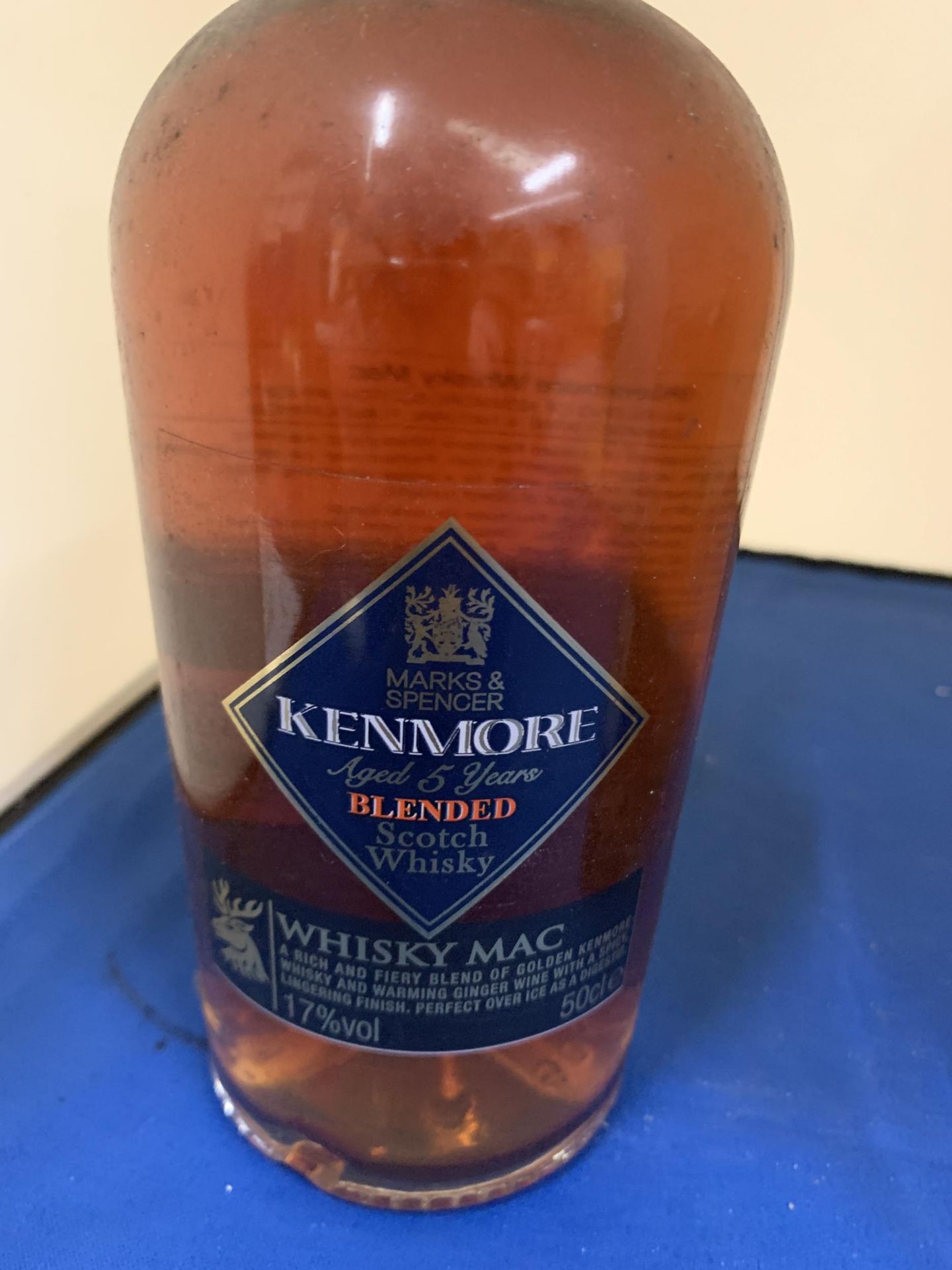 A 50CL BOTTLE OF KENMORE WHISKY MAC AND A SET CONTAINING TWO WHISKY MINATURES AND HIP FLASK - Image 2 of 3