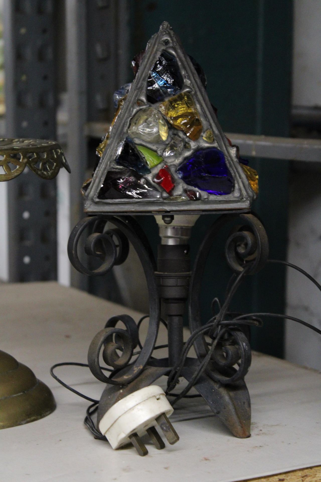 A VINTAGE ROCK GLASS PETER MARSH STYLE TABLE LAMP - Bild 2 aus 6