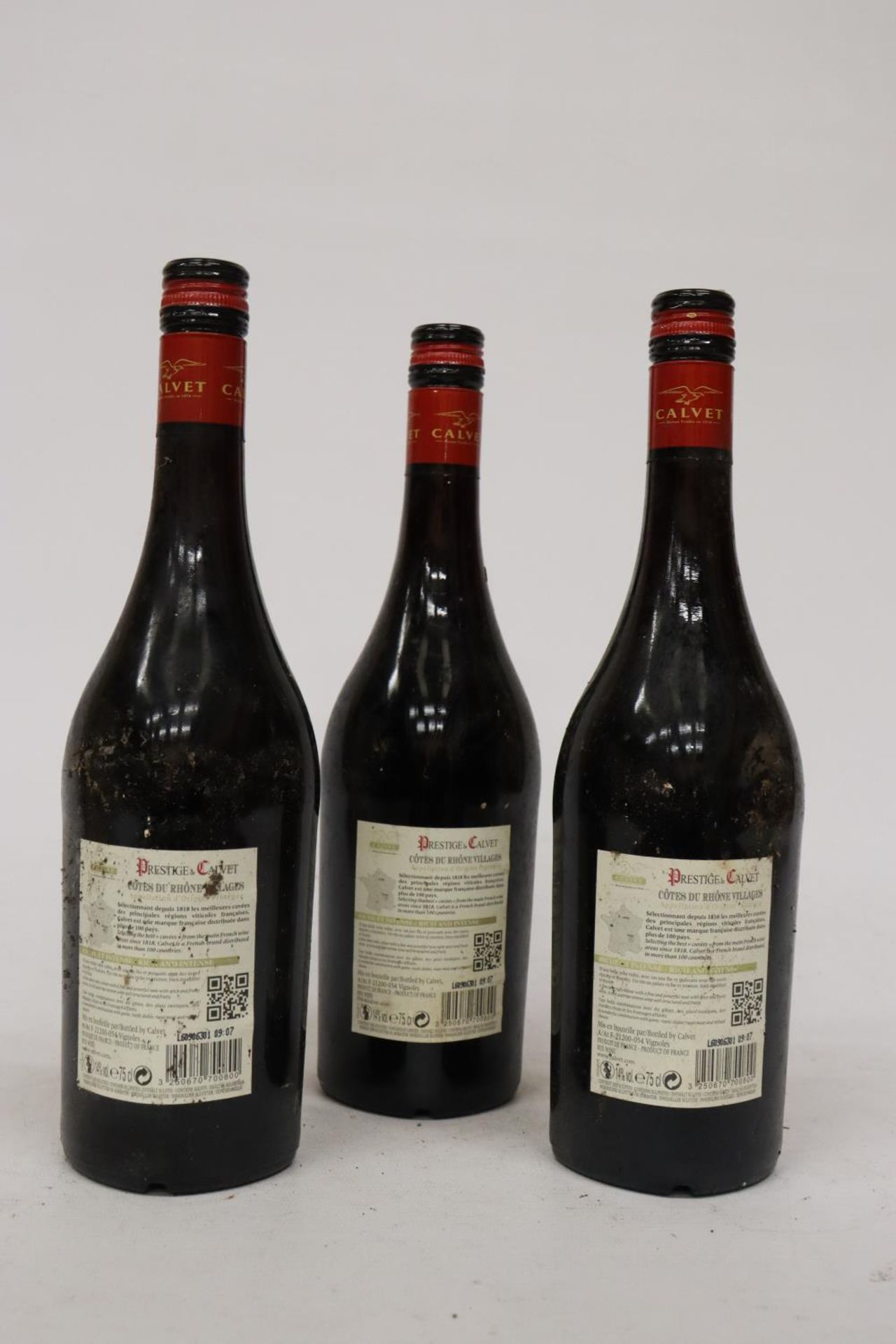 THREE BOTTLES OF 2015 PRESTIGE DE CALVET COTES DU RHONE VILLAGES RED WINE - 14 PER CENT - Image 3 of 3