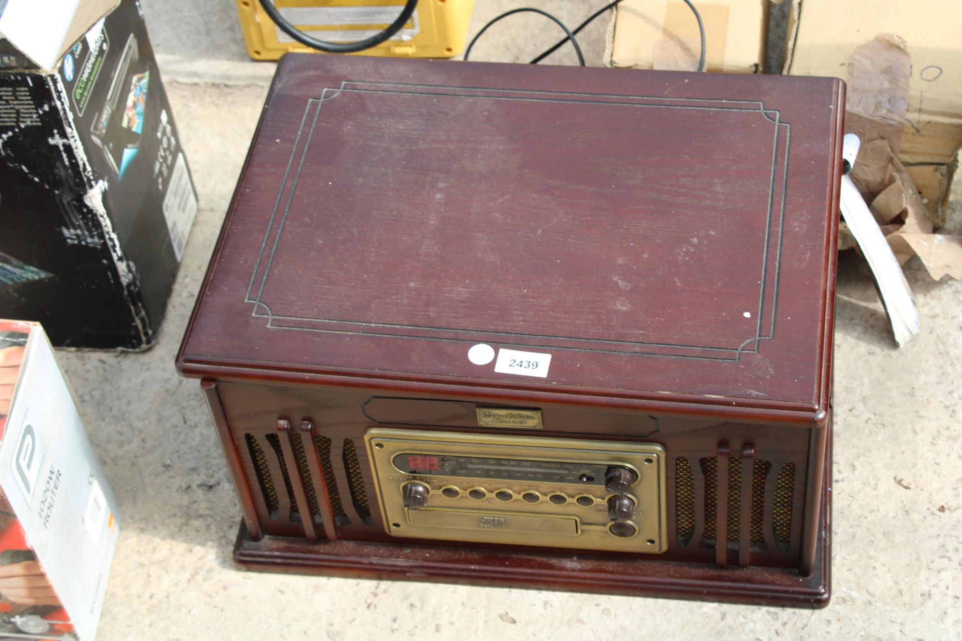 A RETRO STYLE RECORD PLAYER