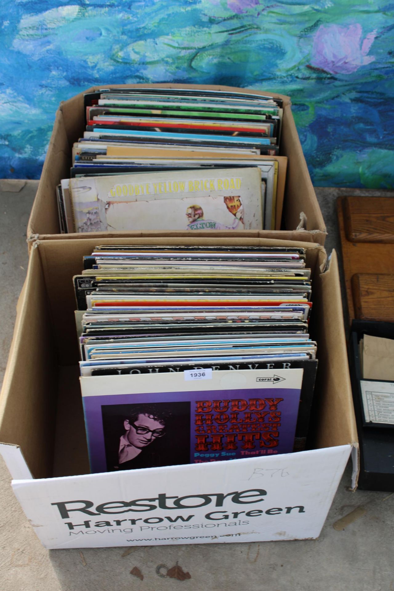 A LARGE ASSORTMENT OF LP RECORDS