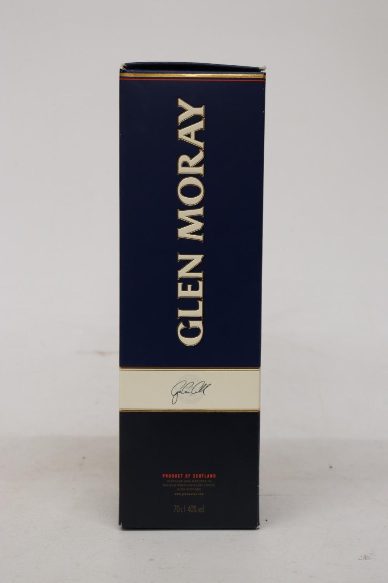 A BOTTLE OF GLEN MORAY SPEYSIDE ELGIN CLASSIC WHISKY, BOXED - Bild 7 aus 7