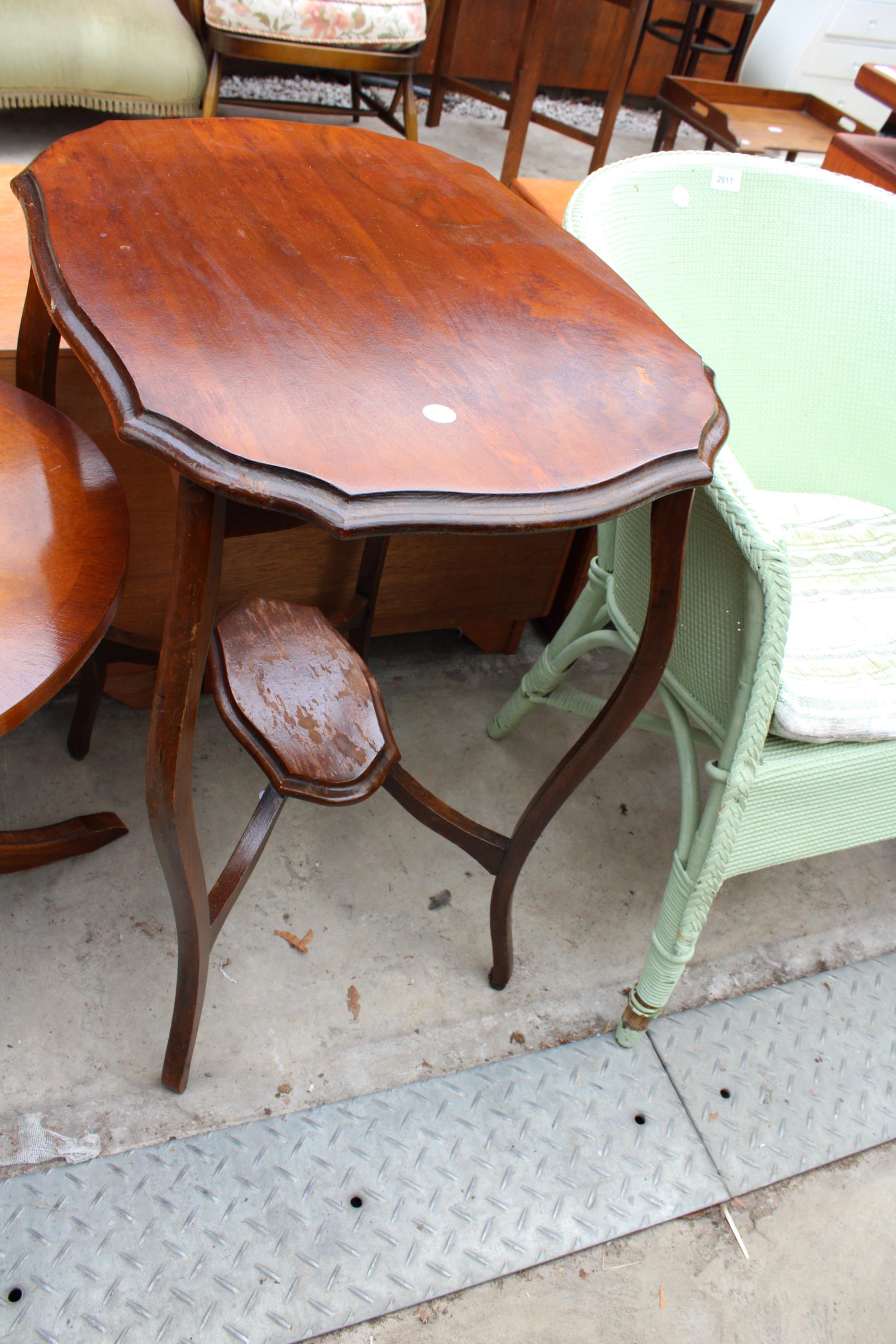 A LLOYD LOOM STYLE BEDROOM CHAIR, TWO TIER OCCASIONAL TABLE AND MODERN TRIPOD TABLE - Image 3 of 3