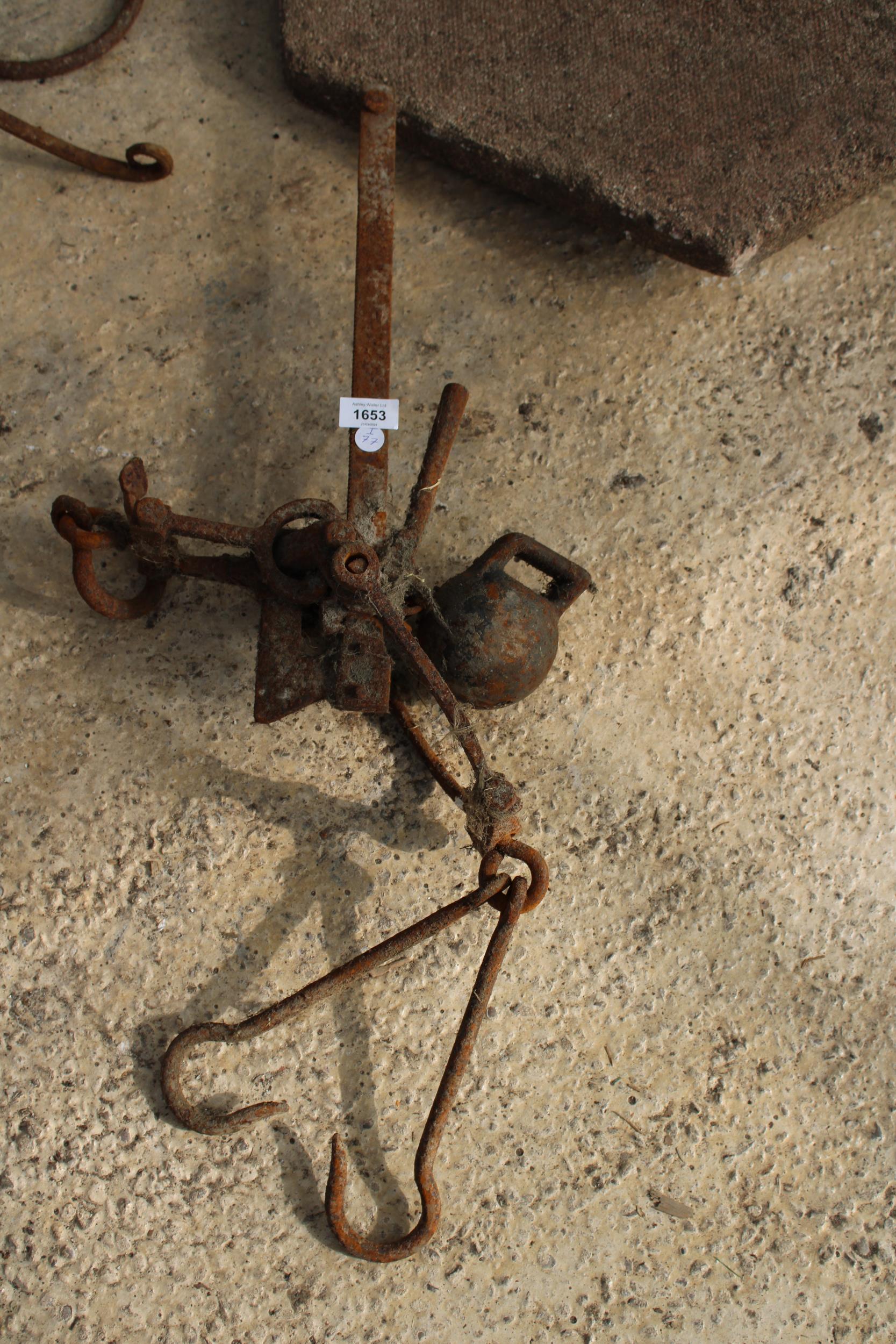 A SET OF VINTAGE BUTCHERS SCALES