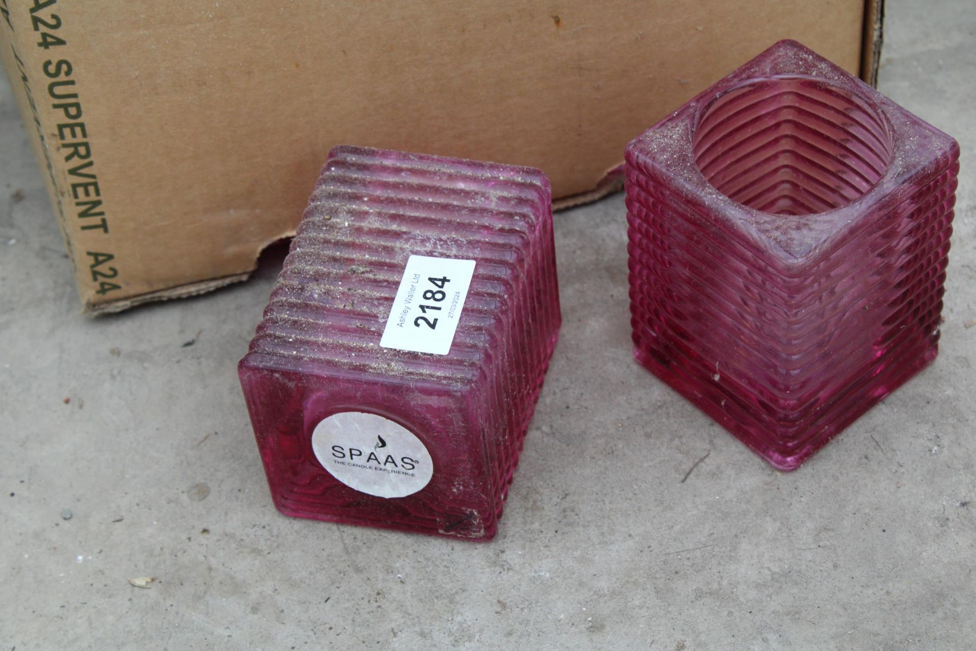SEVENTEEN RED GLASS CANDLE HOLDERS - Image 4 of 4
